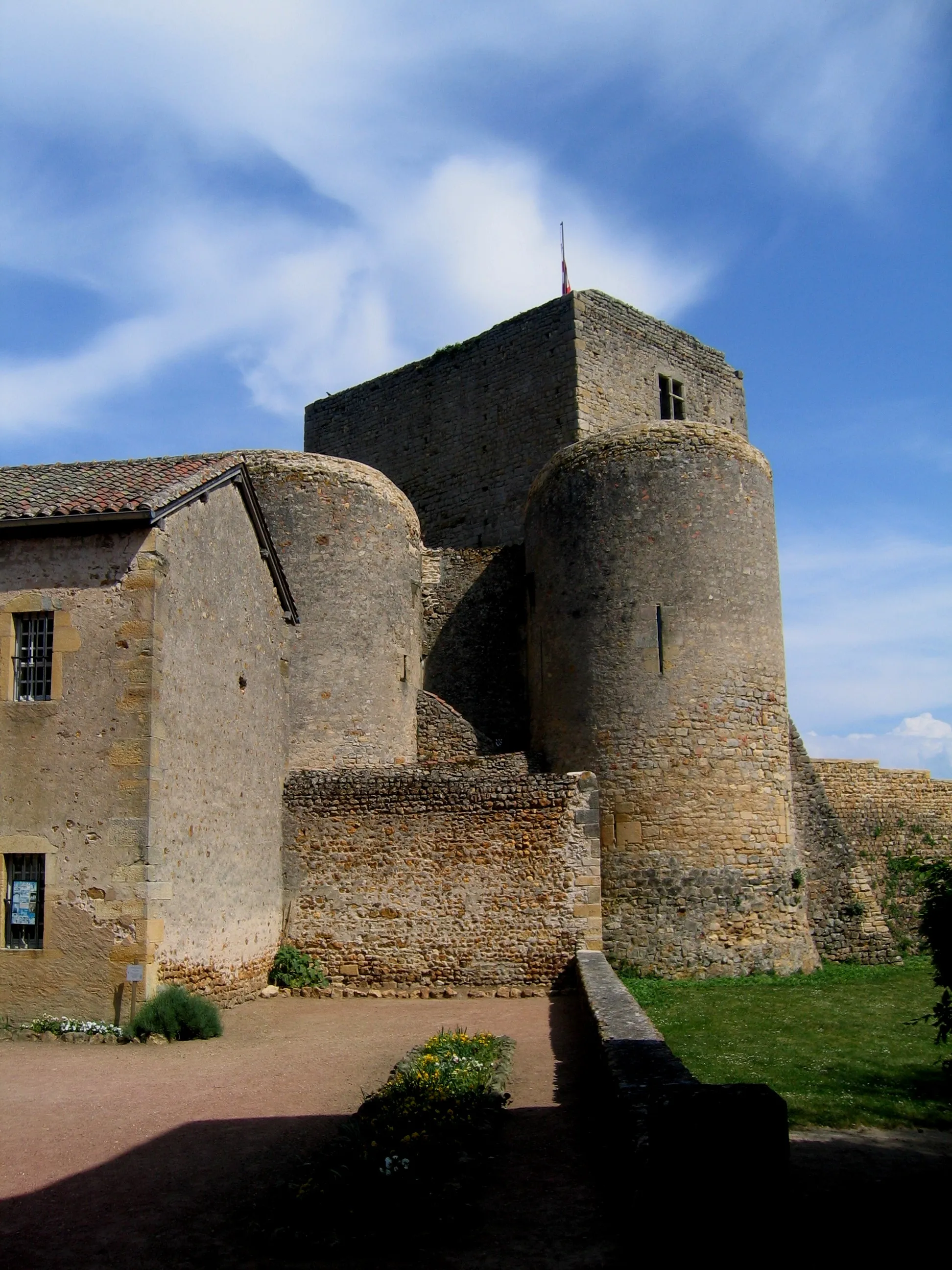 Photo showing: Bourgogne Semur En Brionnais Saint-Huges 09052011