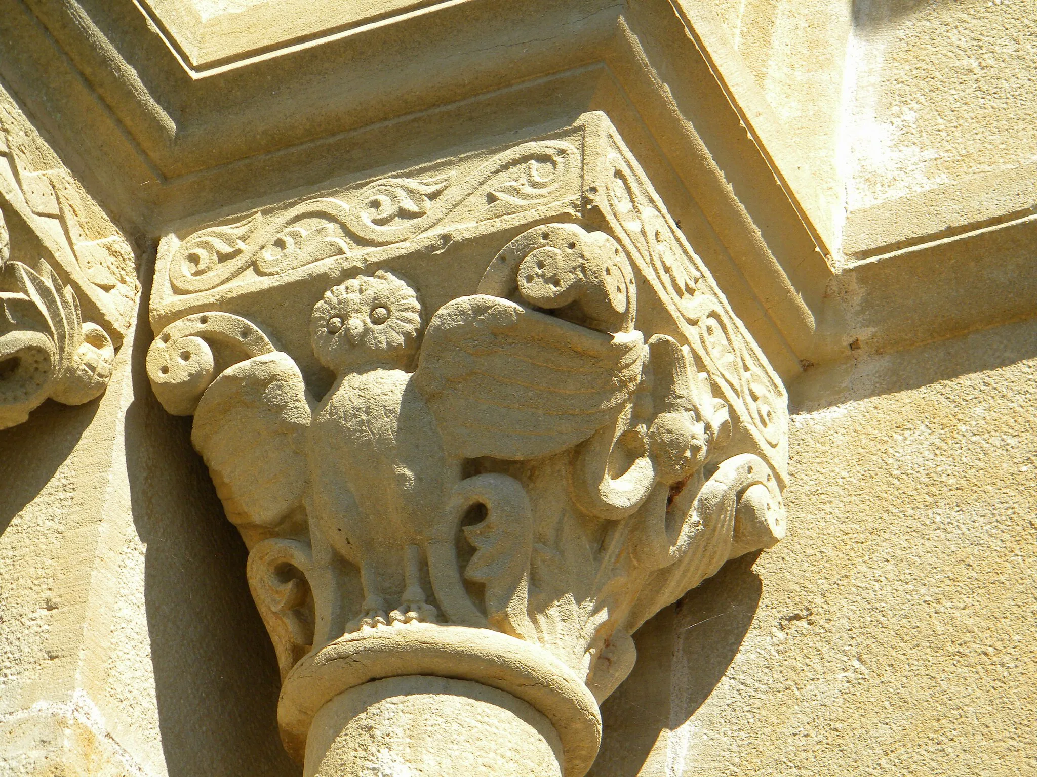 Photo showing: Eglise Saint-Saturnin de Vauban (Saône-et-Loire), chapiteau