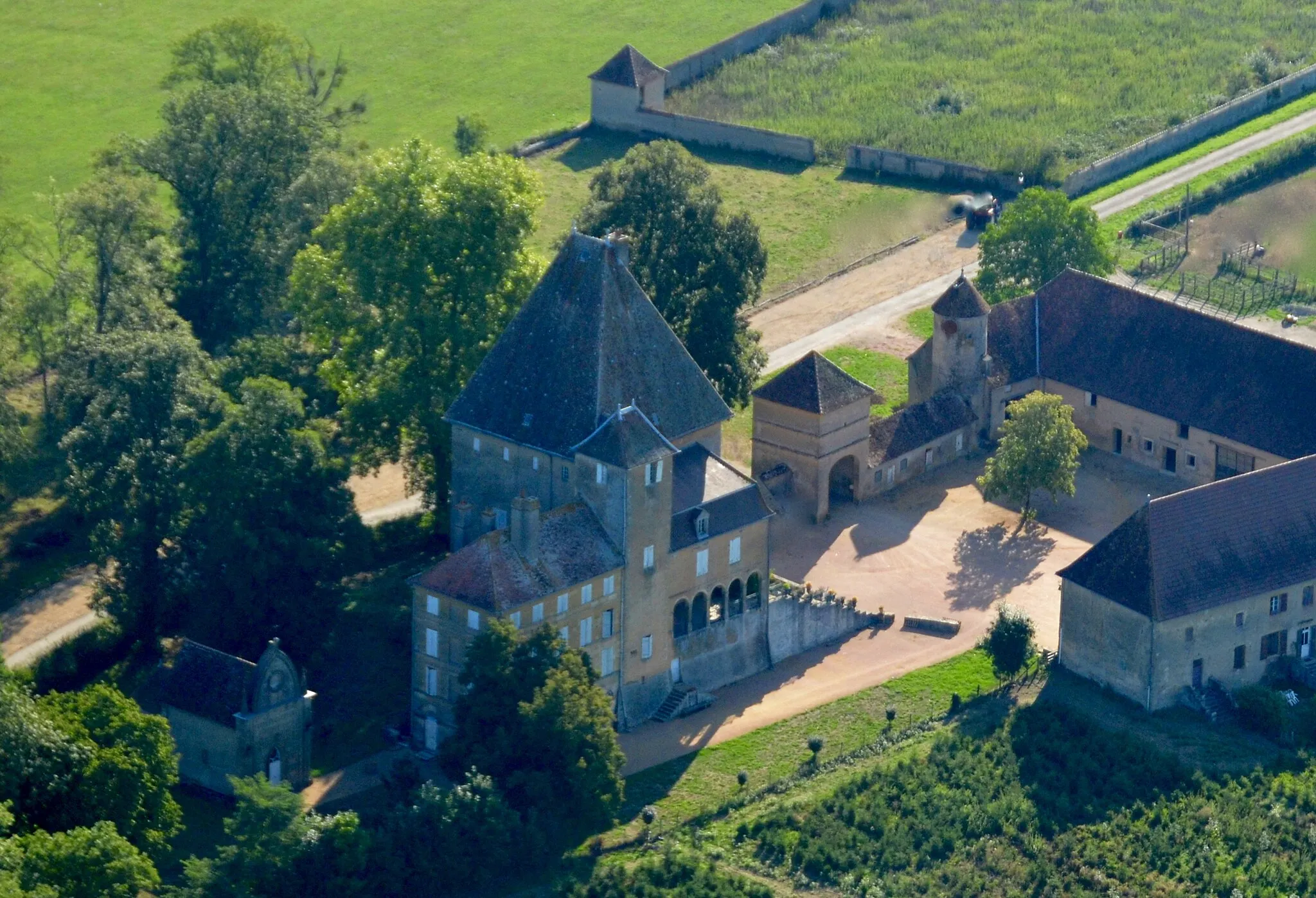 Photo showing: Château de Cypierre vu du ciel