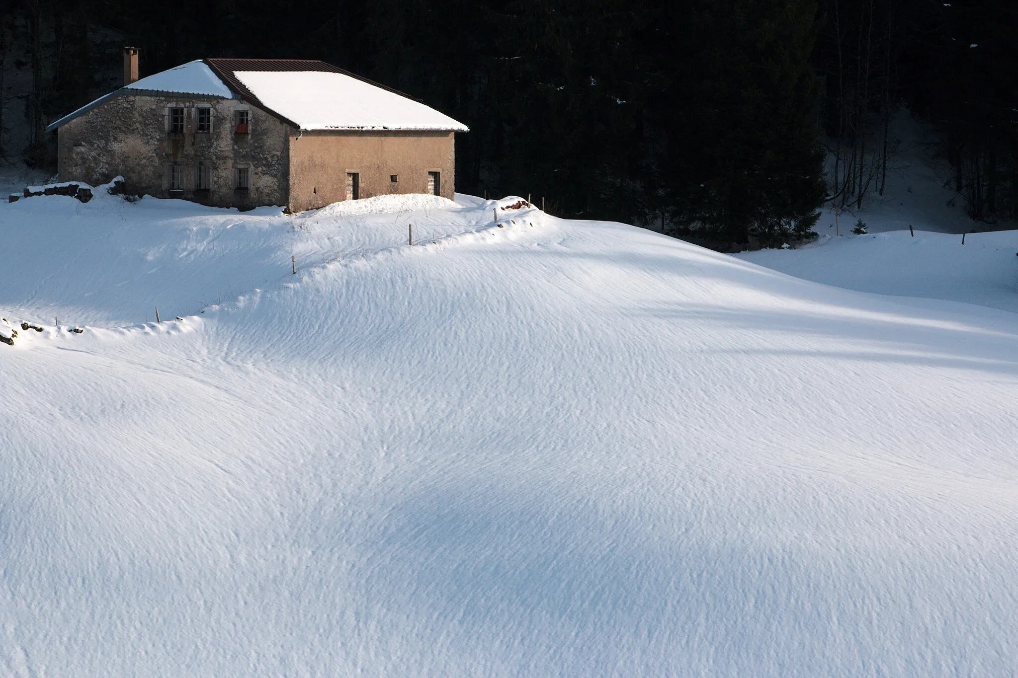 Photo showing: Old "comtoise" farm in Lajoux, French Jura