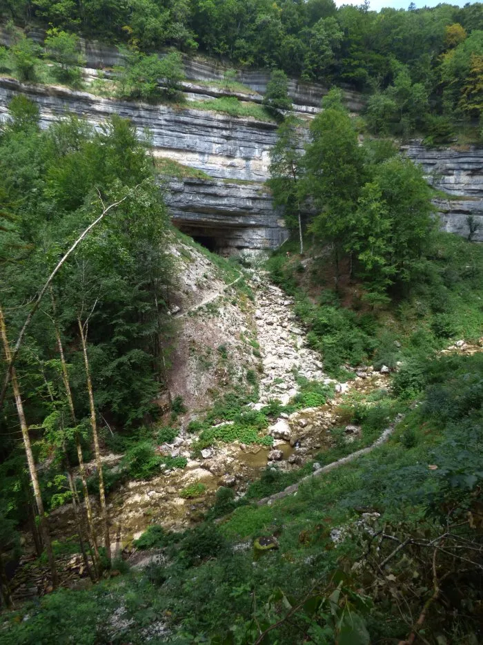 Photo showing: Grotte Lacuzon