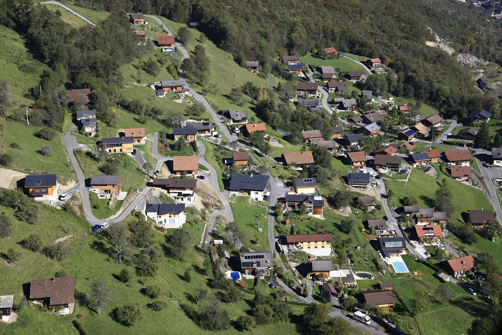 Photo showing: Vue aérienne du village des Neyres