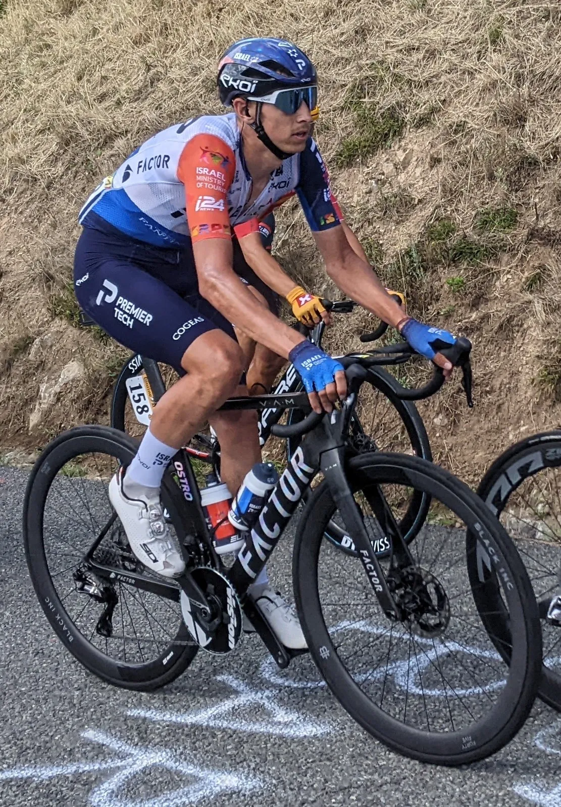 Photo showing: Dylan Teuns dans l'ascension du col de la Croix Montmain, lors de la 12e étape du Tour de France 2023.