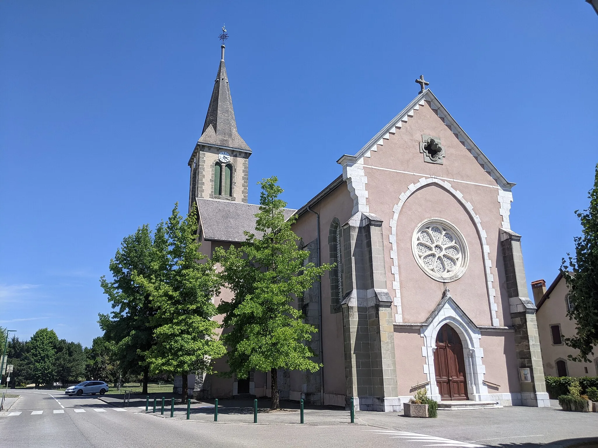Photo showing: Église Saint-François-de-Sales de Vallières-sur-Fier (Haute-Savoie, France).