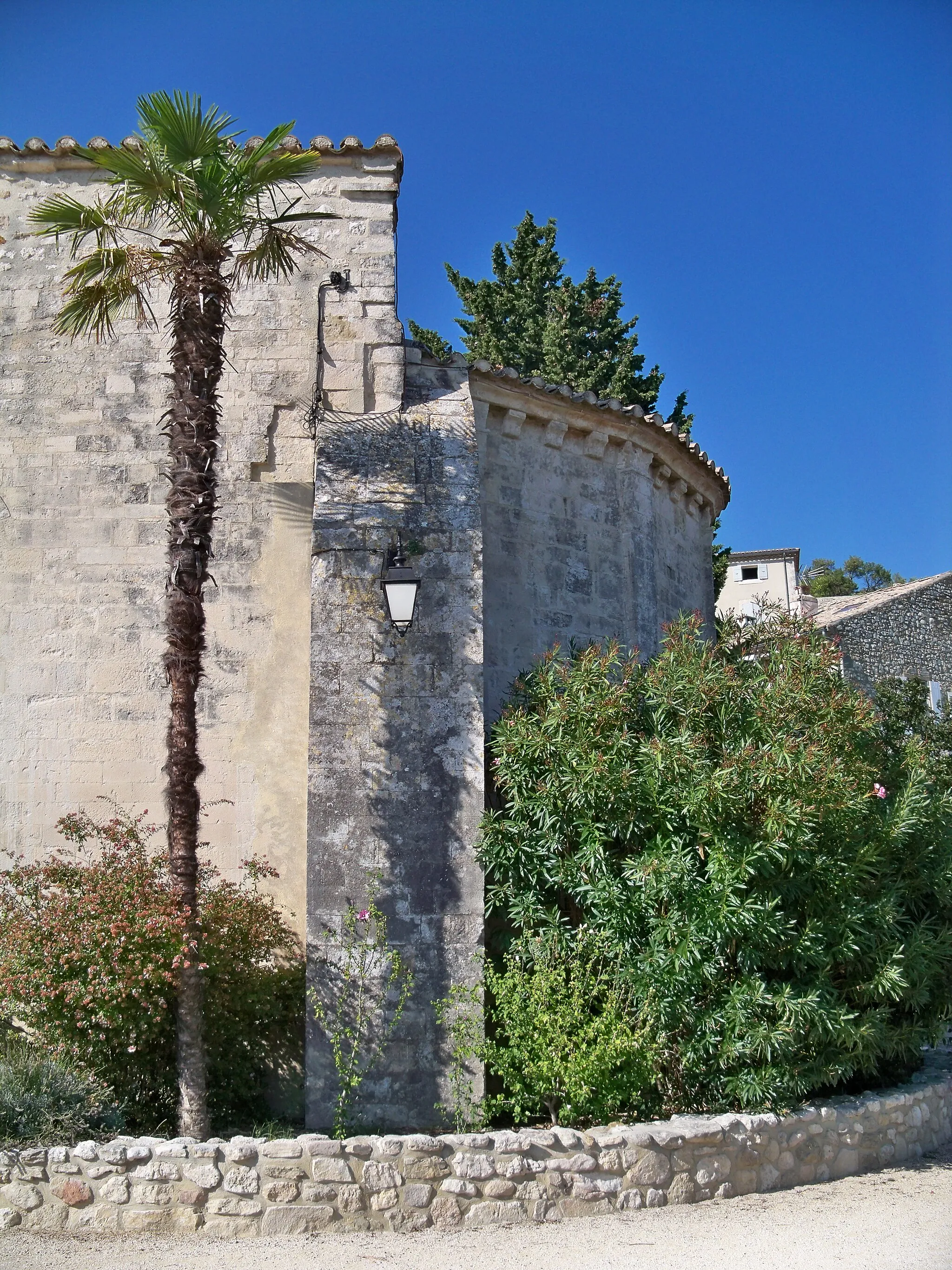 Photo showing: This building is indexed in the base Mérimée, a database of architectural heritage maintained by the French Ministry of Culture, under the reference PA00117083 .