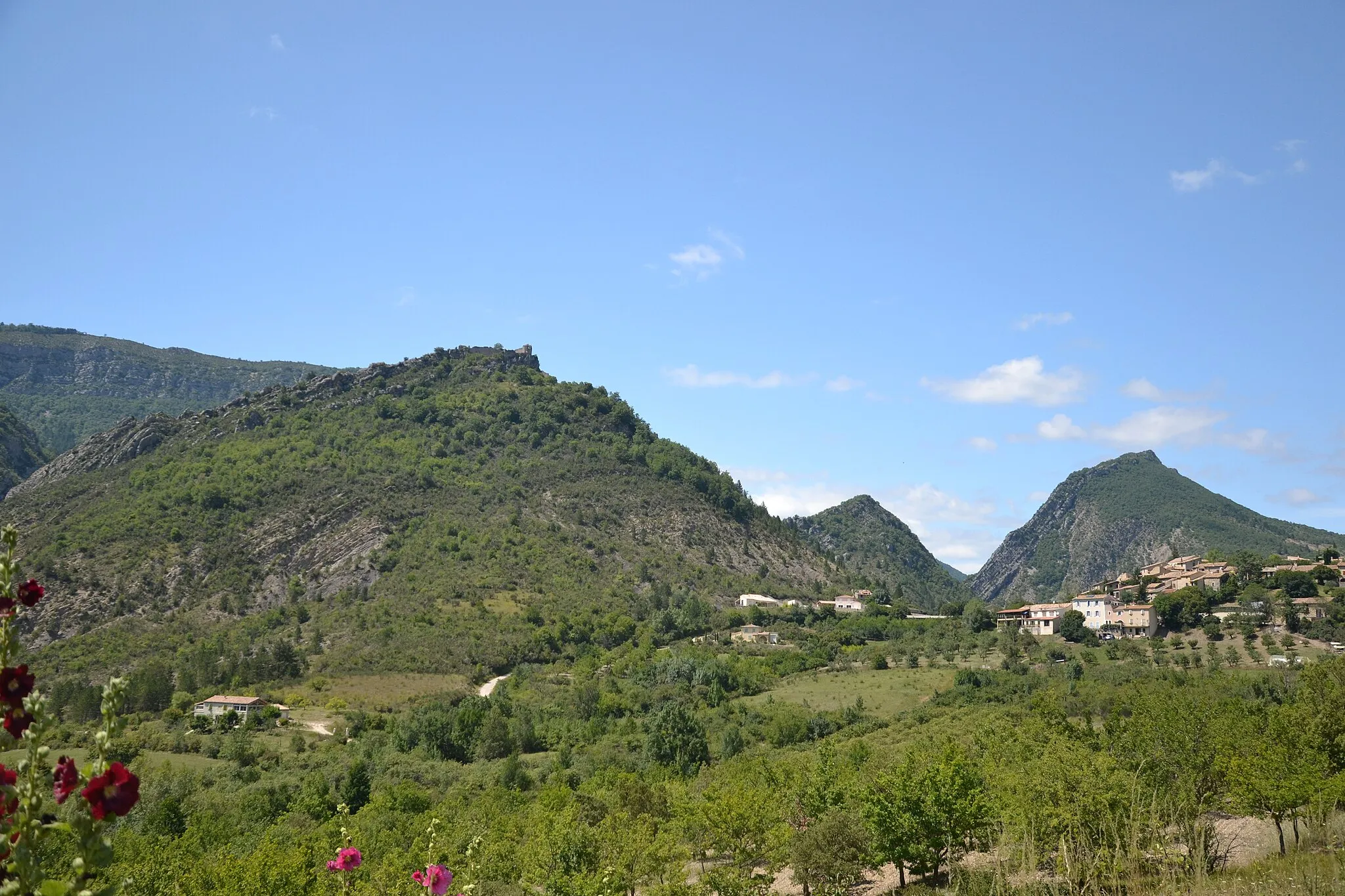 Photo showing: vue sur Cornillon sur l'Oule