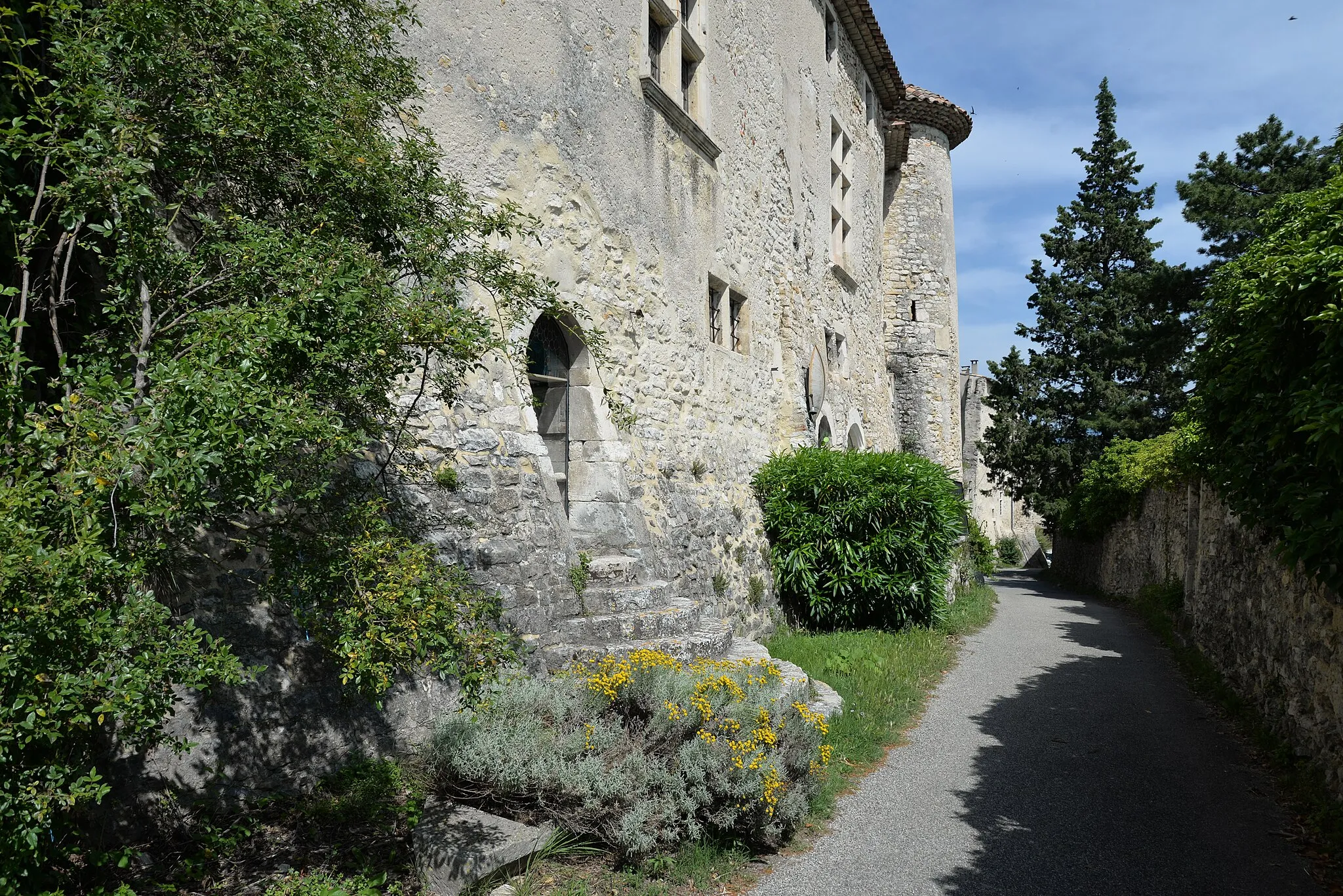 Photo showing: Le Poët-Laval