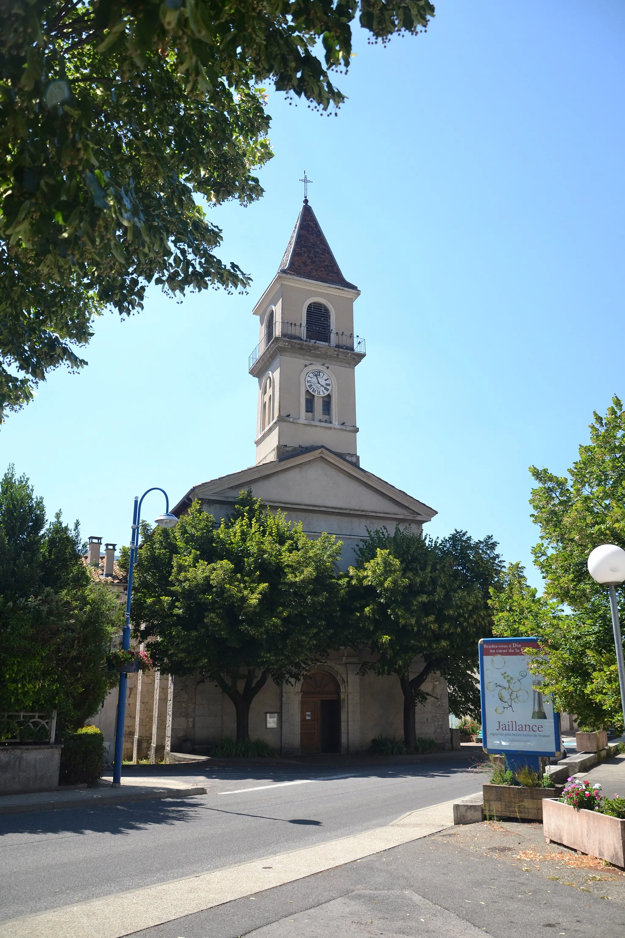 Photo showing: église du Luc-en-Diois