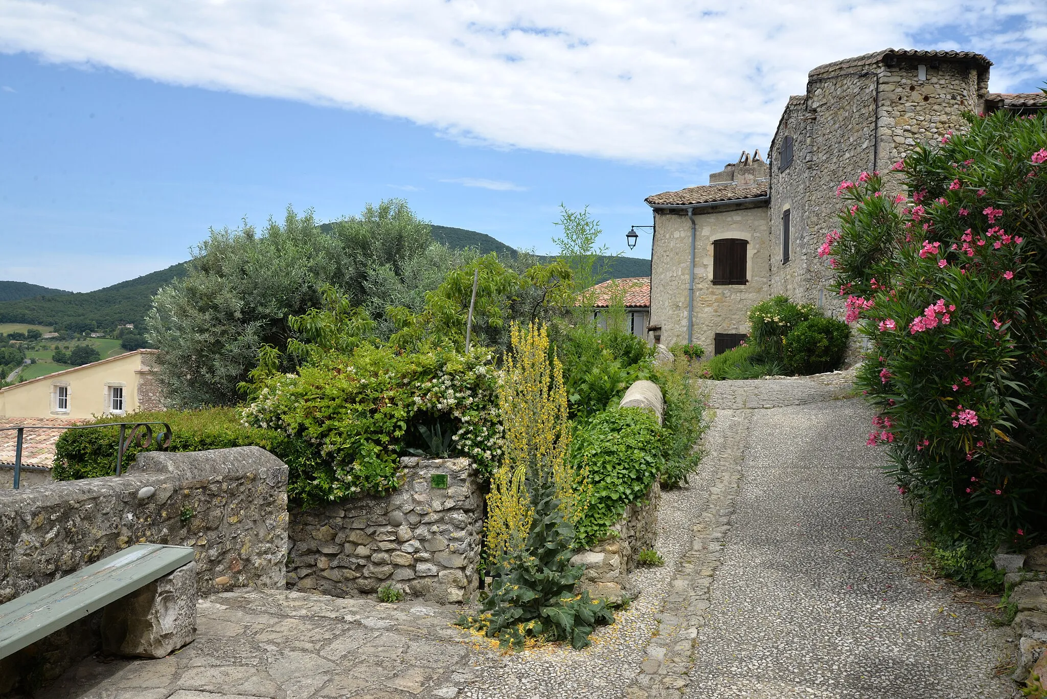 Photo showing: Mirmande (Drôme)