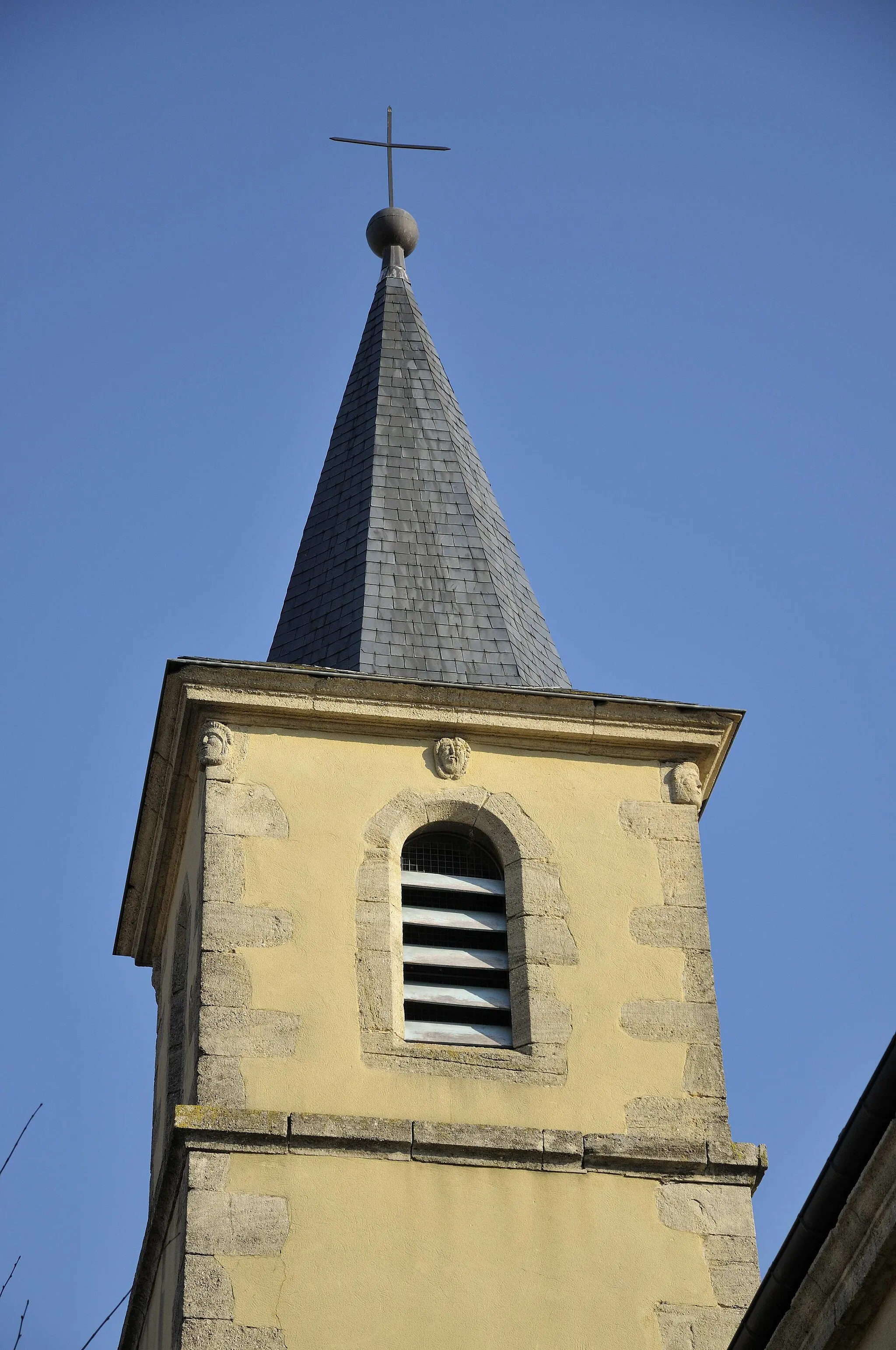 Photo showing: Hameau de Massonnes