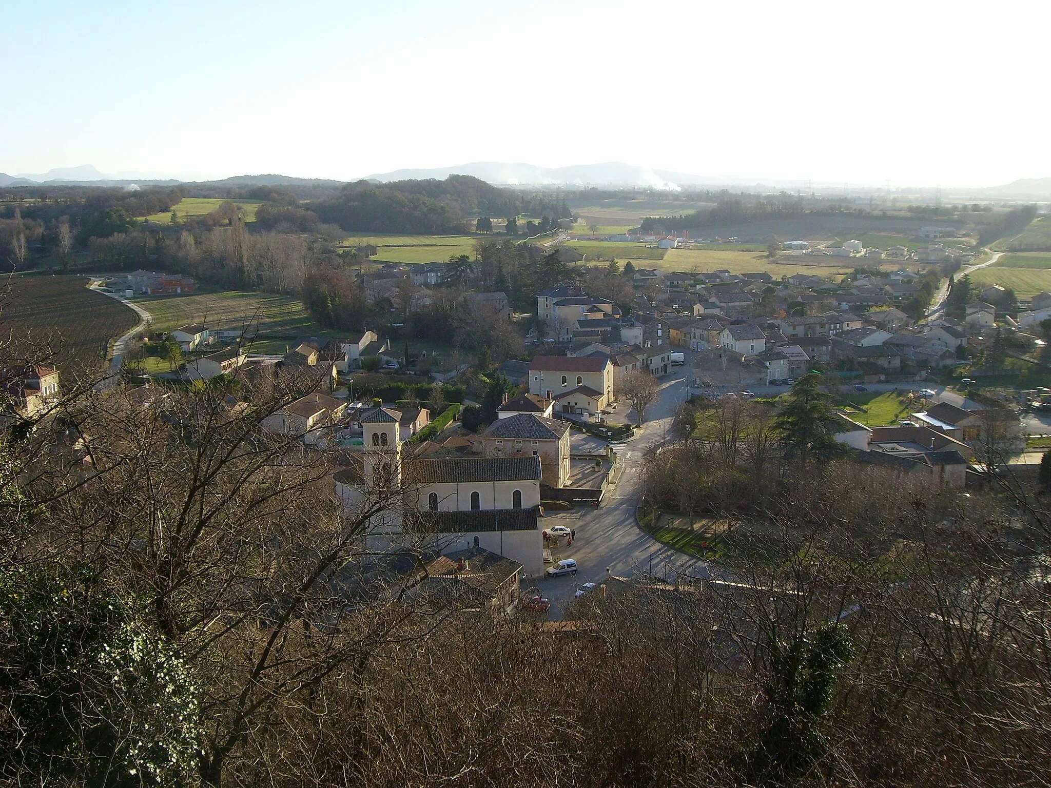 Photo showing: Vue de Montvendre (Drôme) depuis le calvaire