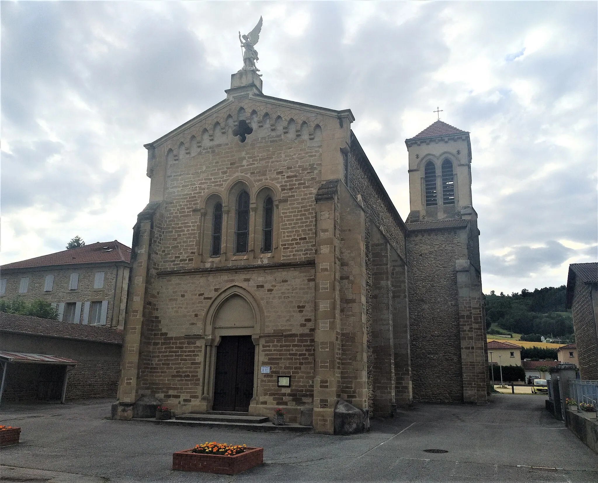 Photo showing: Église de Saint-Michel-sur-Savasse, dans la Drôme.