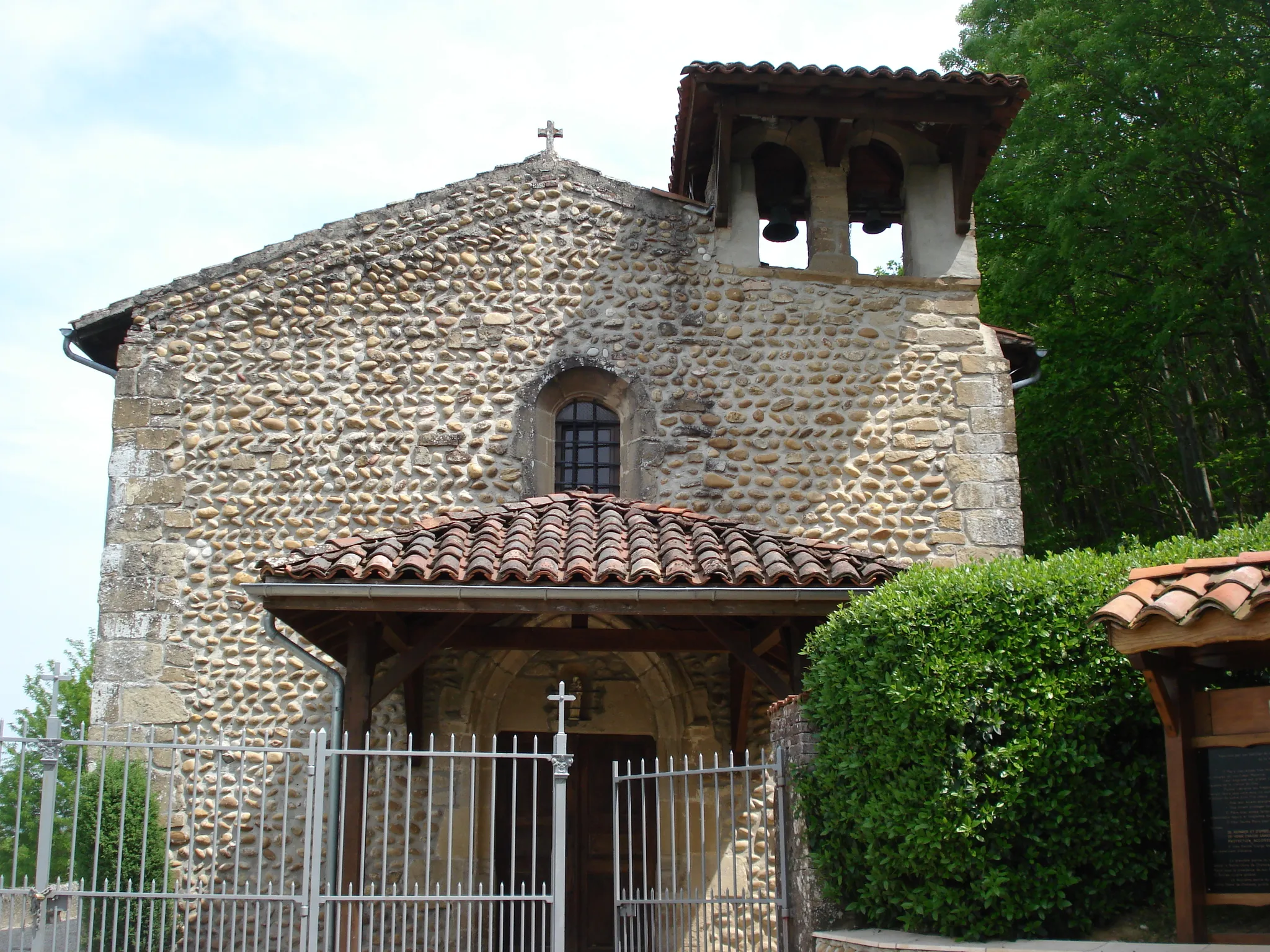 Photo showing: chapelle Notre Dame de Chatenay à Lens-Lestang dans la Drôme