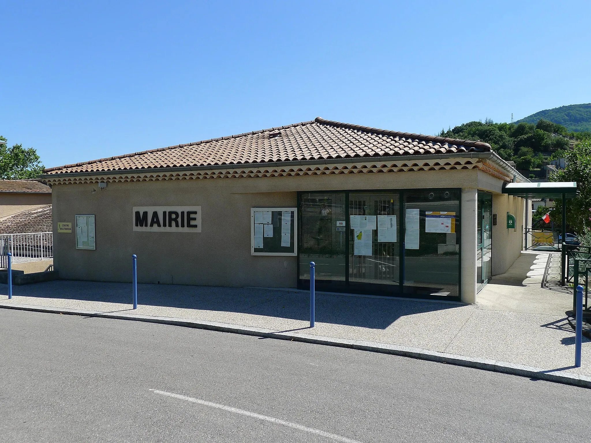 Photo showing: Town hall of Alissas - Ardèche - France