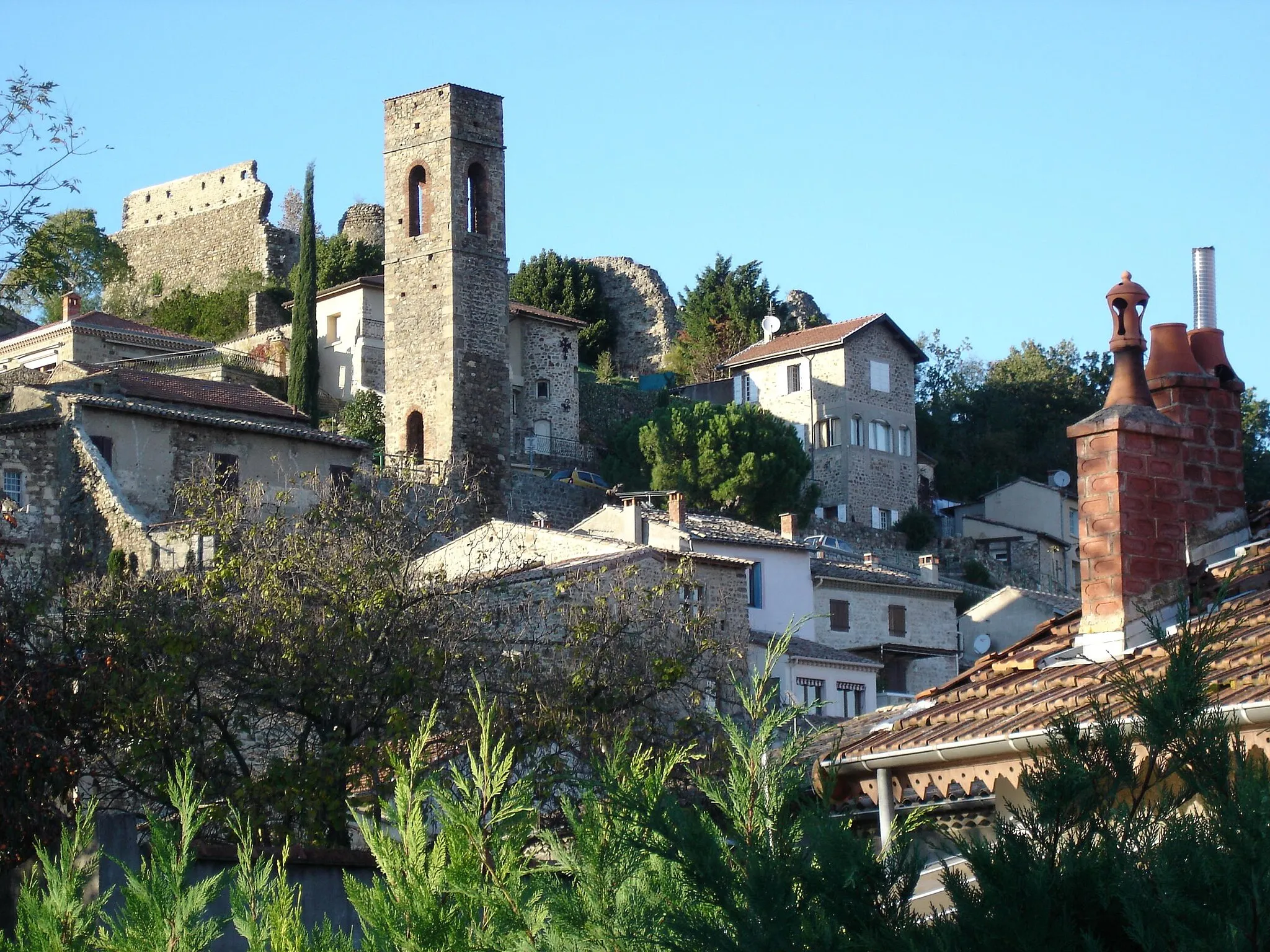 Photo showing: view of Charmes-sur-Rhône (Ardèche / France)