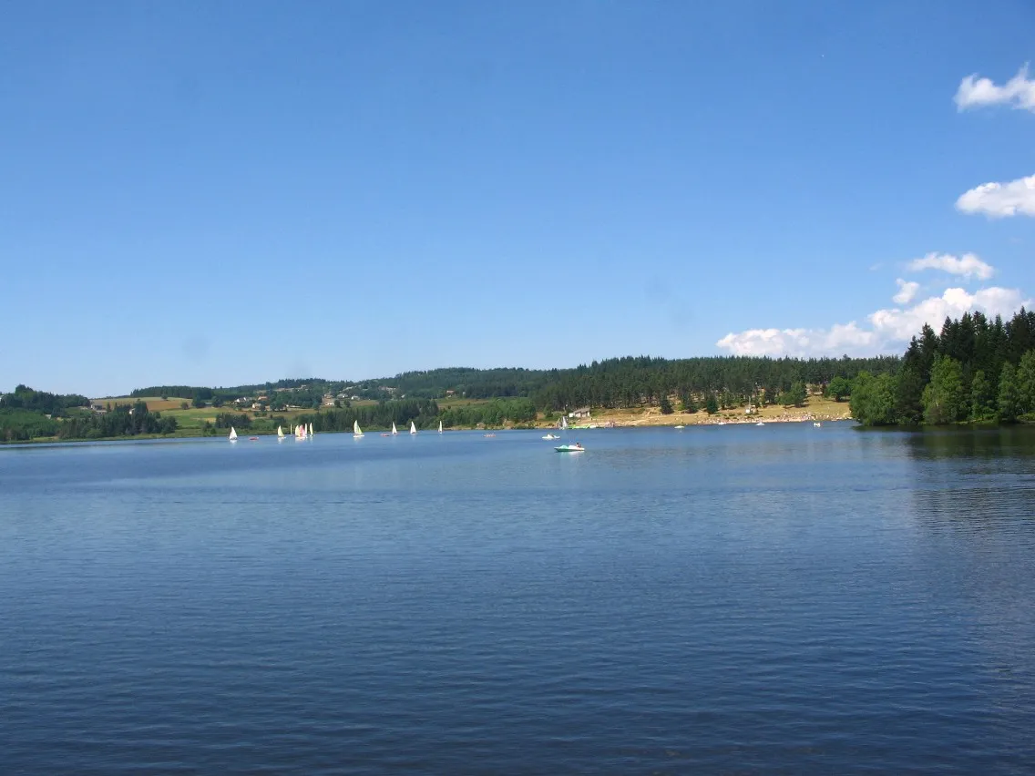 Photo showing: Mettez les voiles à Devesset, Ardèche !