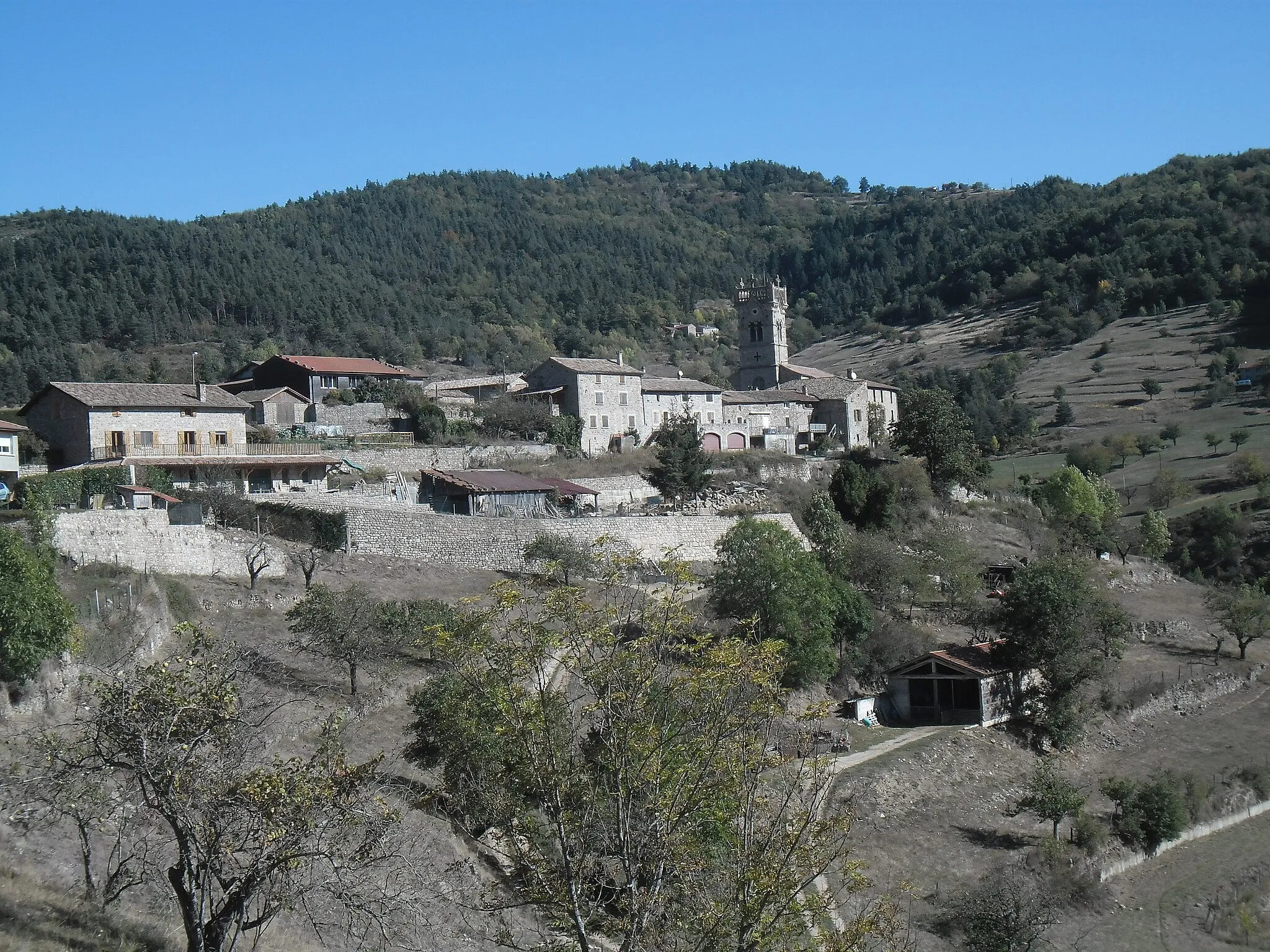 Photo showing: Vue du village de Labatie-d'Andaure, en Ardèche.