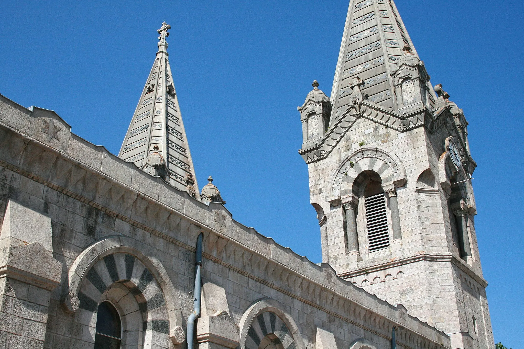 Photo showing: Basilique Saint Régis de Lalouvesc