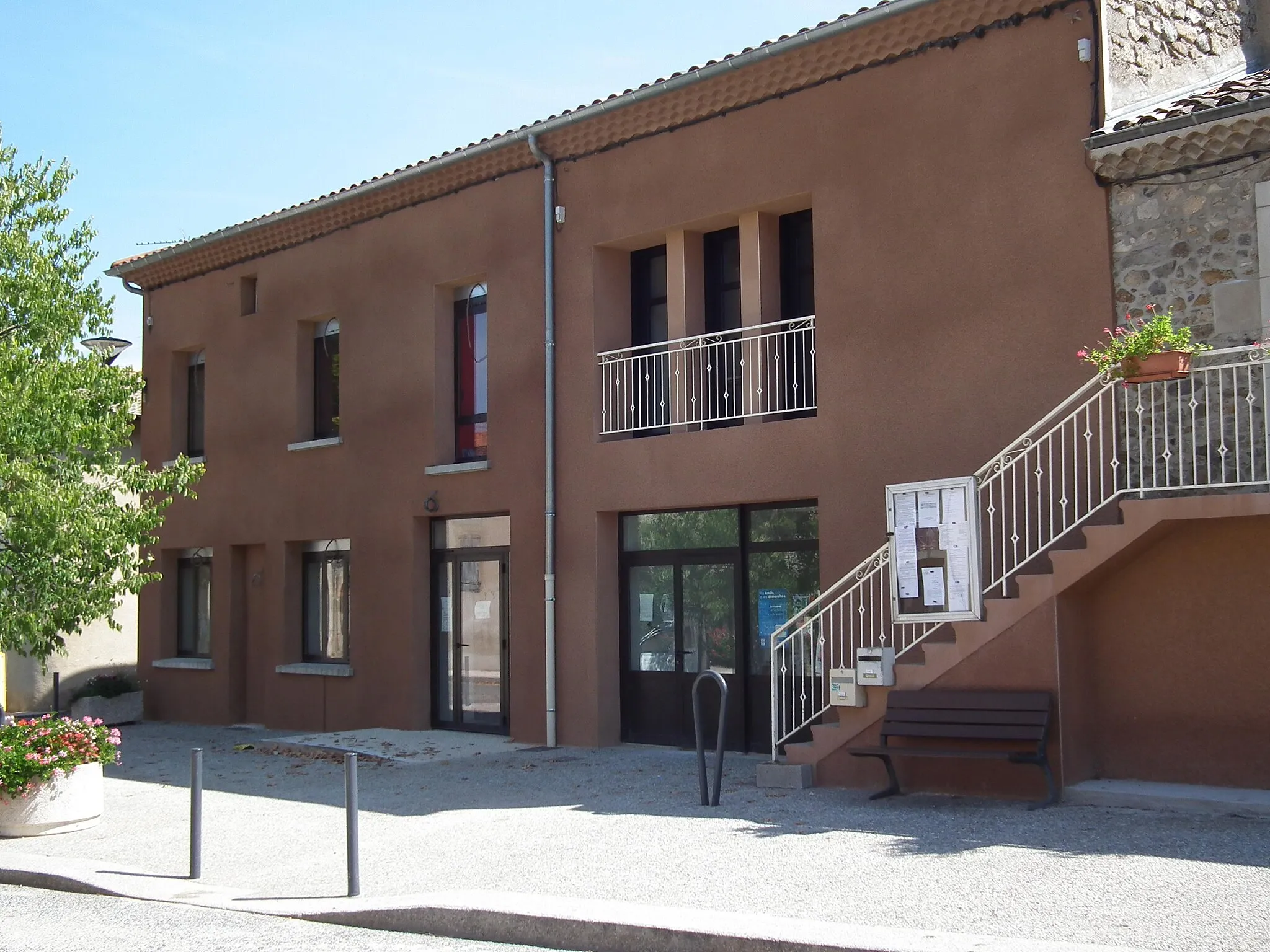 Photo showing: Town hall of Vion - Ardèche - France