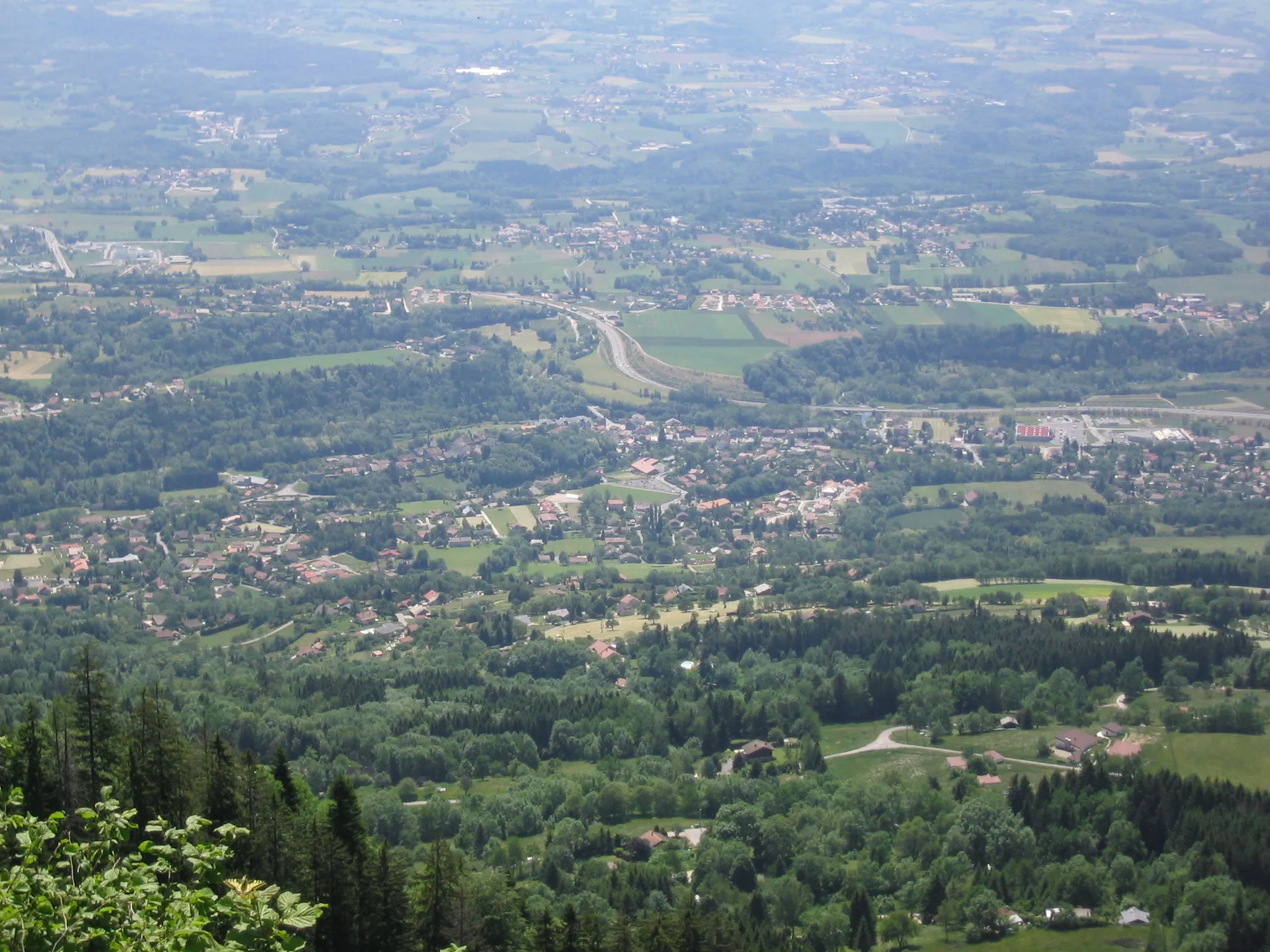 Photo showing: Aerial view of Bonne (Haute-Savoie, France)