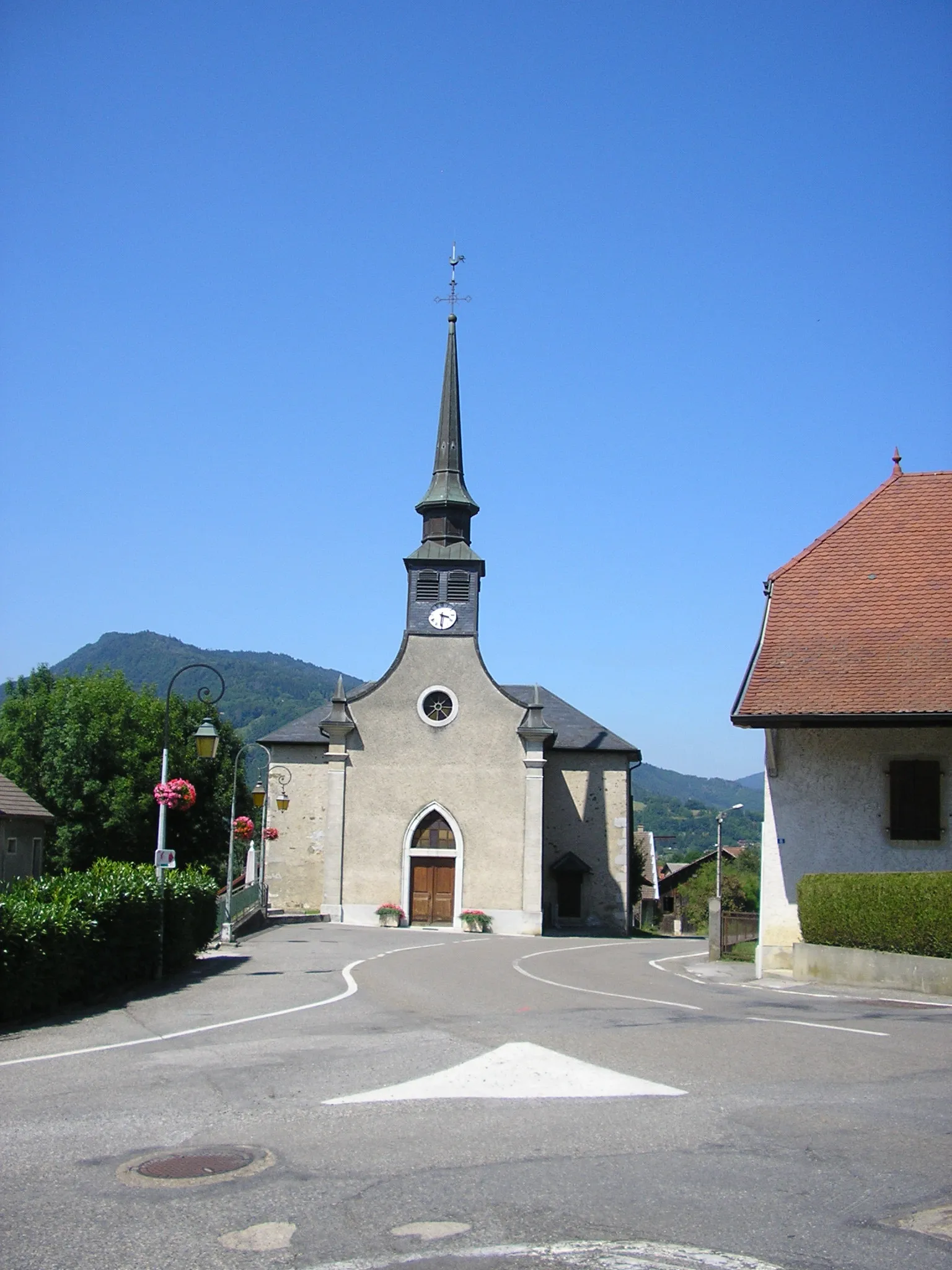 Photo showing: Marcellaz in Haute-Savoie, France. The church of the village.