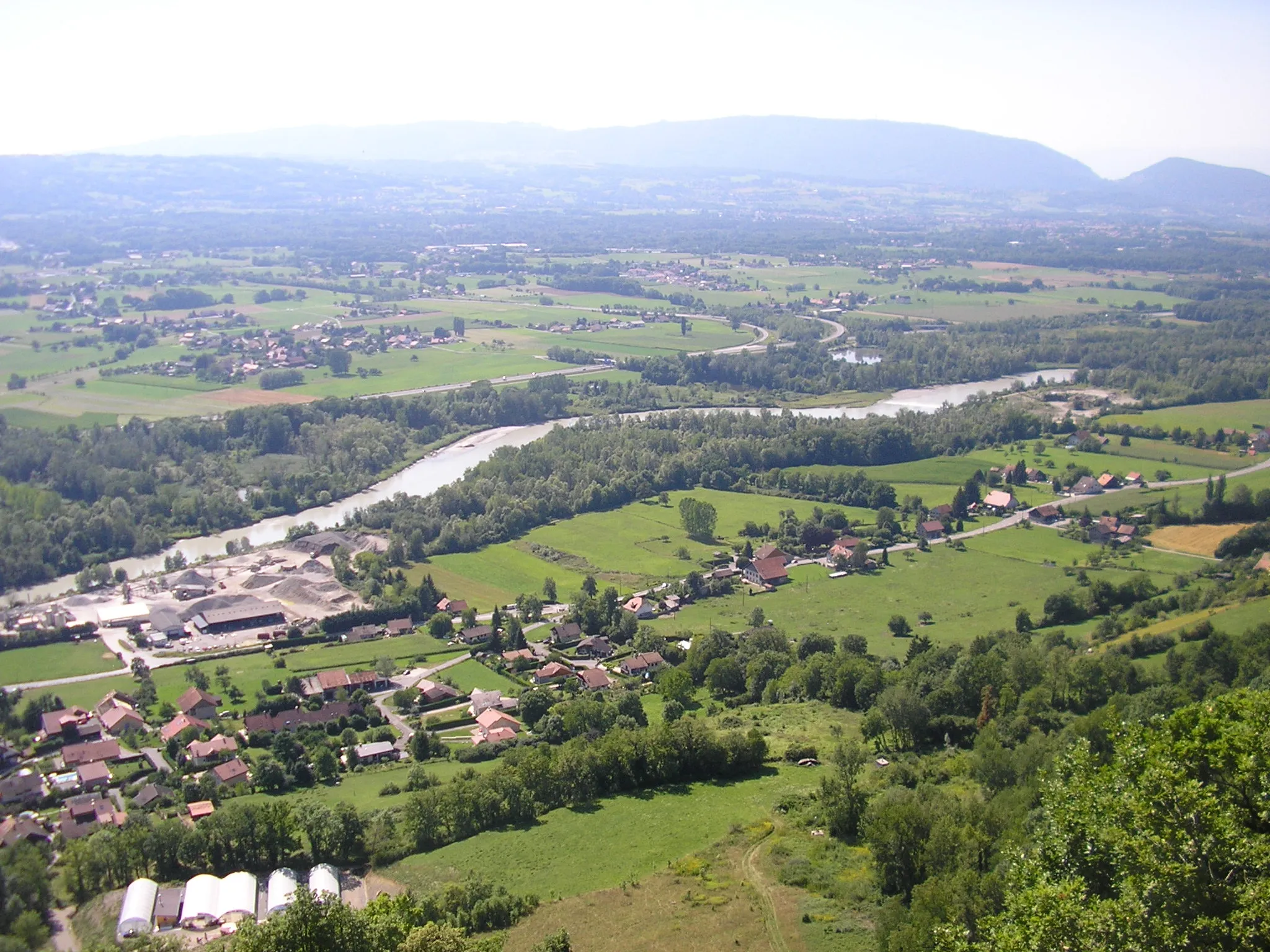 Photo showing: The Arve river seen from Faucigny in Haute-Savoie.