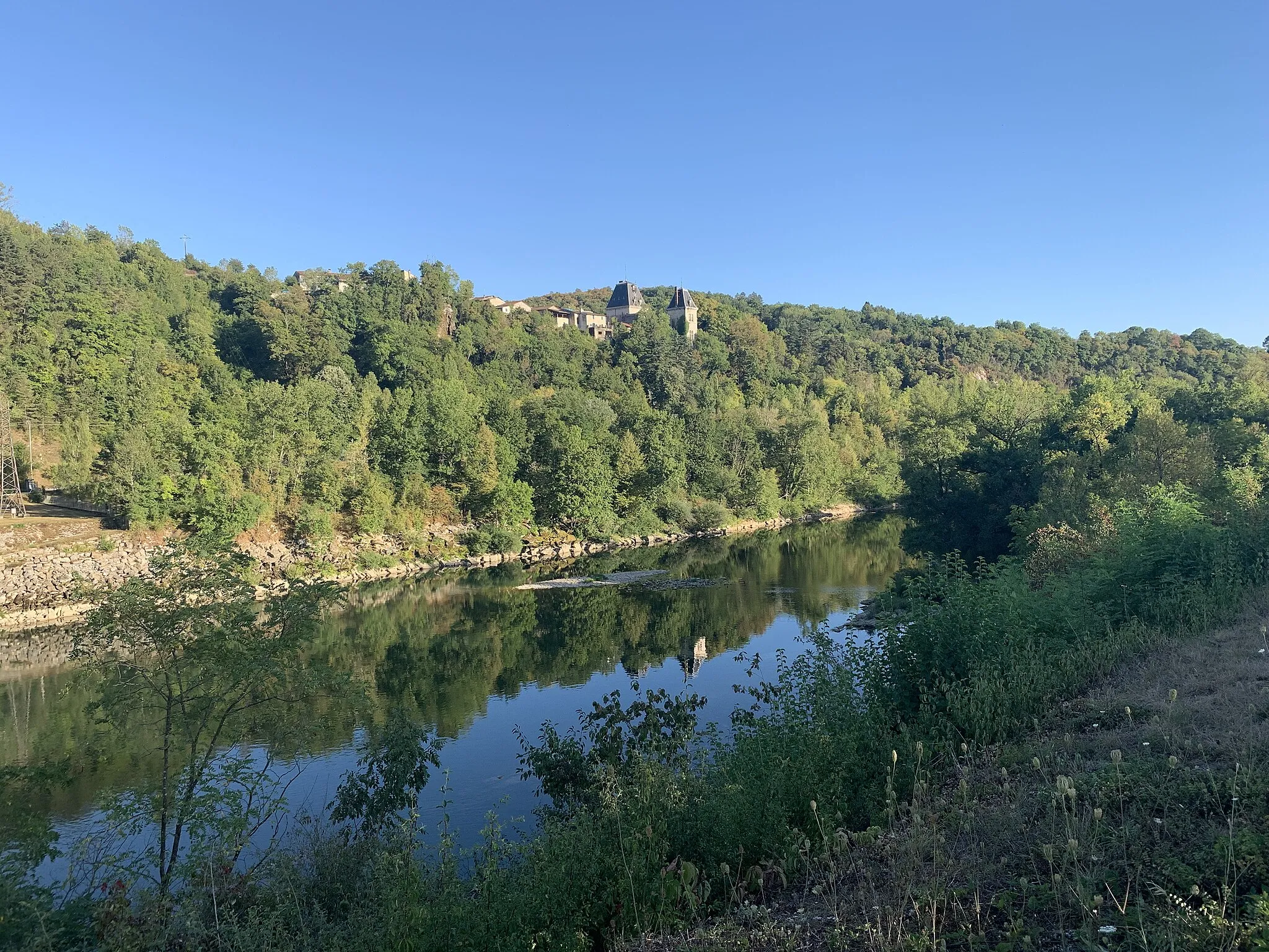 Photo showing: La rivière d'Ain entre les hameaux de la Cueille et d'Allement, Poncin.