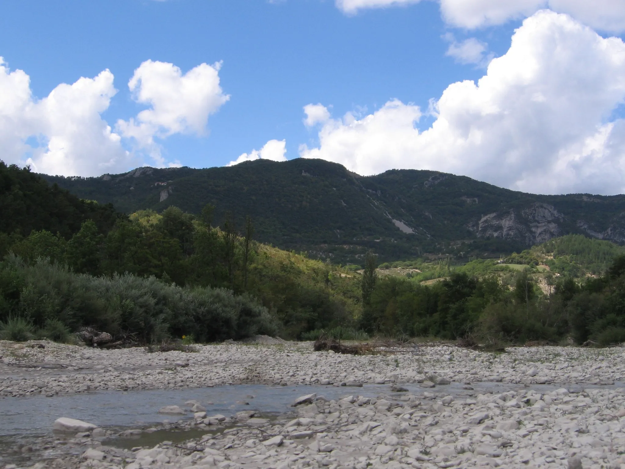 Photo showing: river l'Oule between la Charce and Rottier