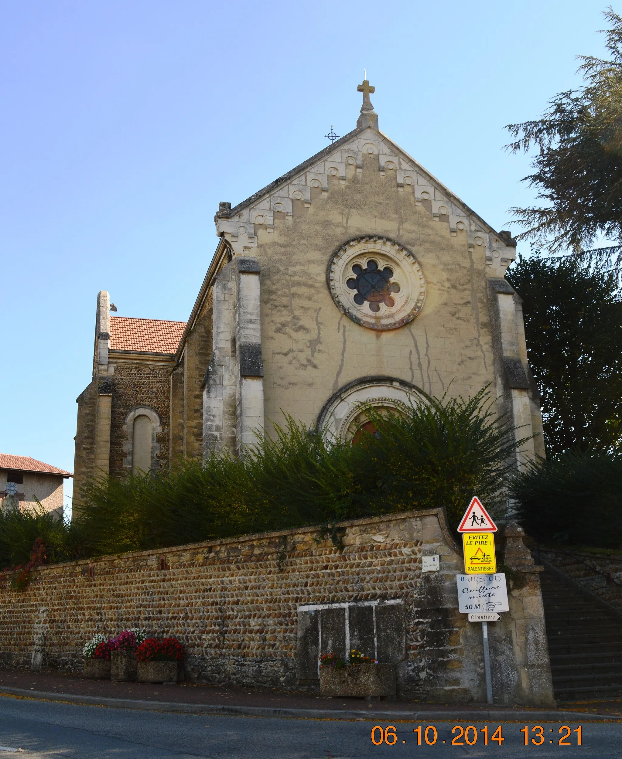 Photo showing: Assieu Church