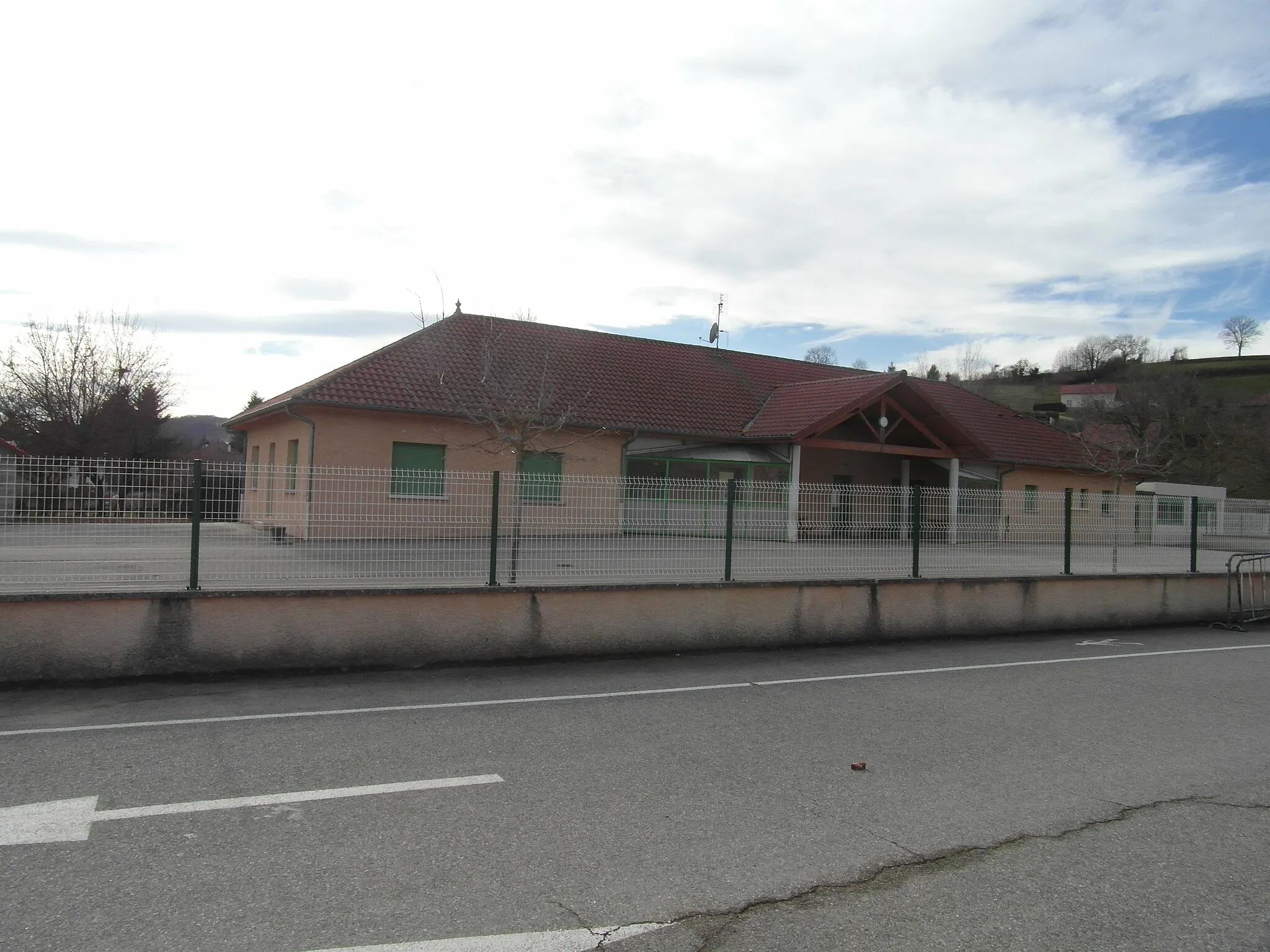 Photo showing: École de Belmont (Isère) en mars 2019