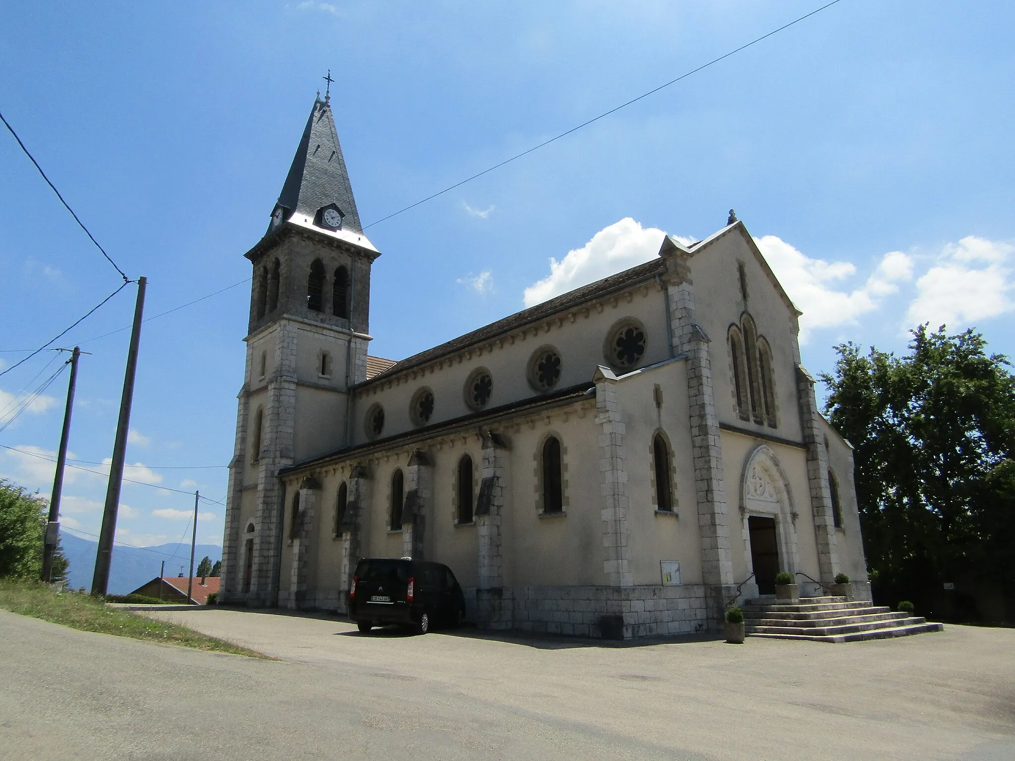 Photo showing: Église Saint-Roch et Saint-Sébastien de Charnècles en 2019