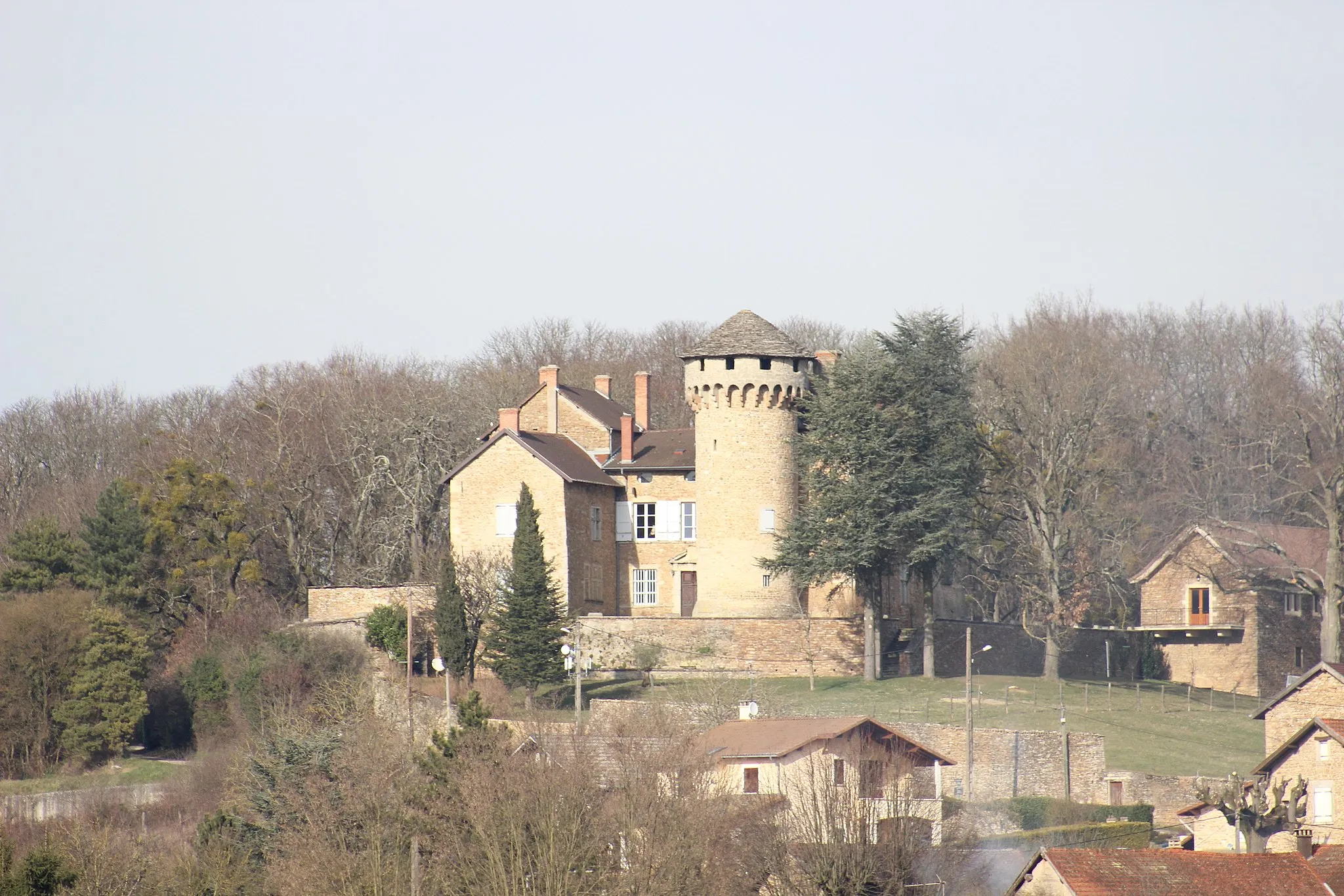 Photo showing: This building is inscrit au titre des monuments historiques de la France. It is indexed in the base Mérimée, a database of architectural heritage maintained by the French Ministry of Culture, under the reference PA00117137 .