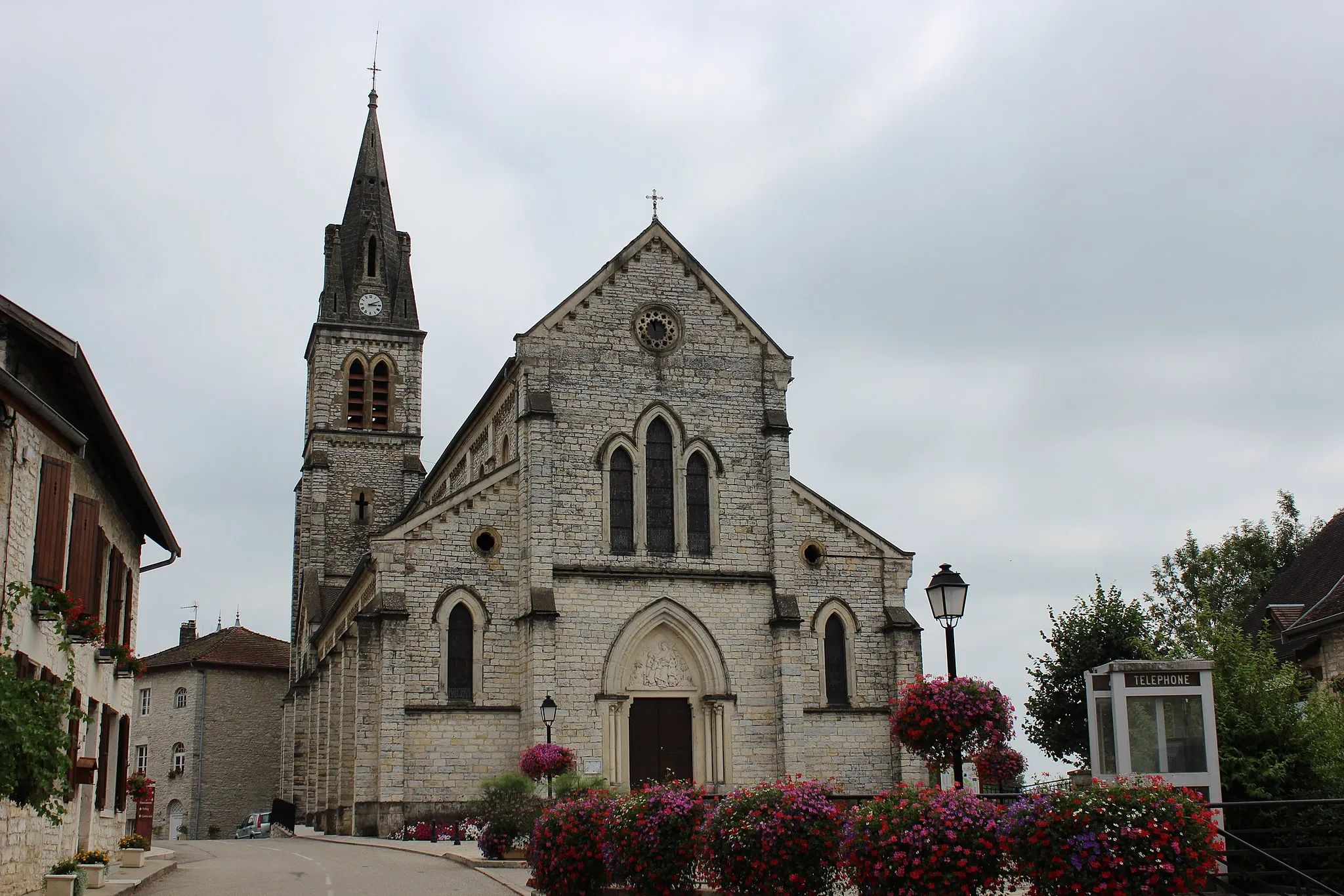 Photo showing: L'église de Creys-Mépieu.