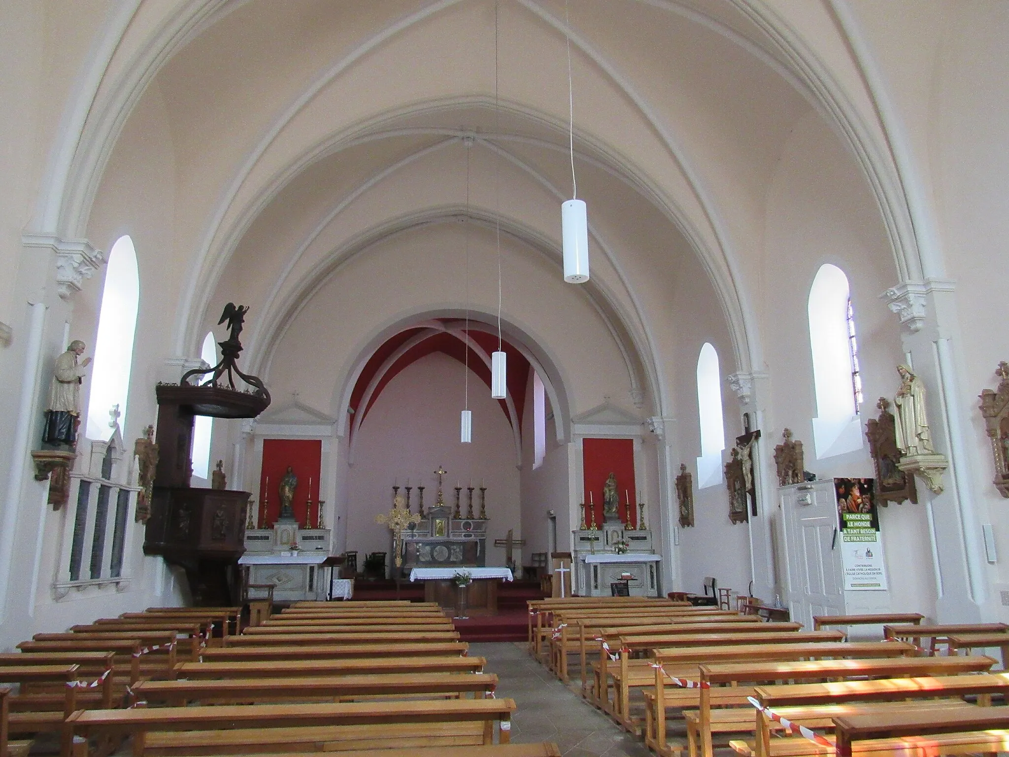 Photo showing: Intérieur de l'église