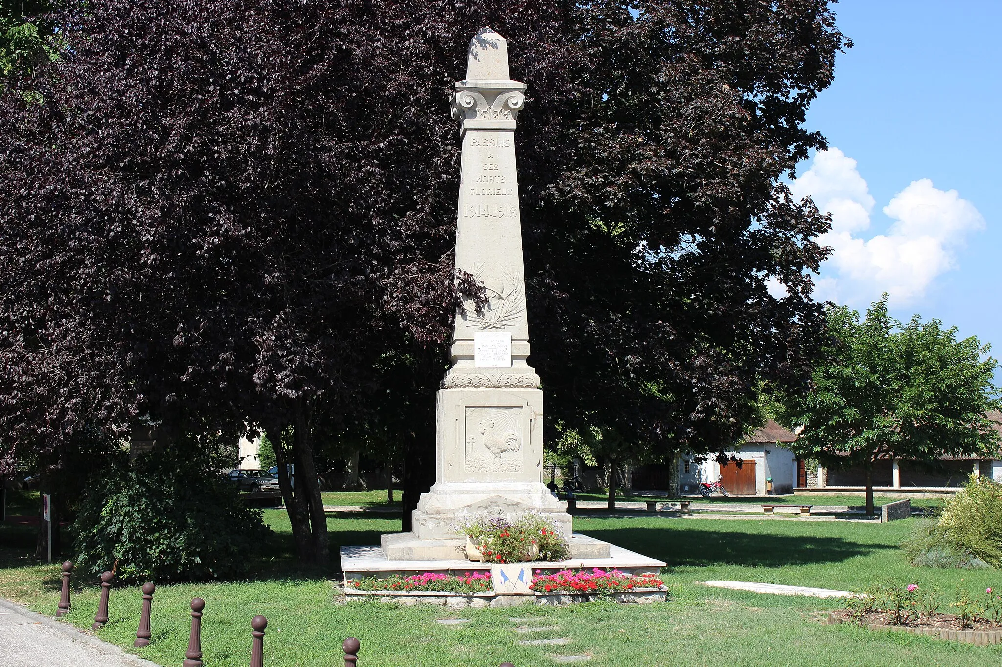 Photo showing: Monument aux morts de Passins.