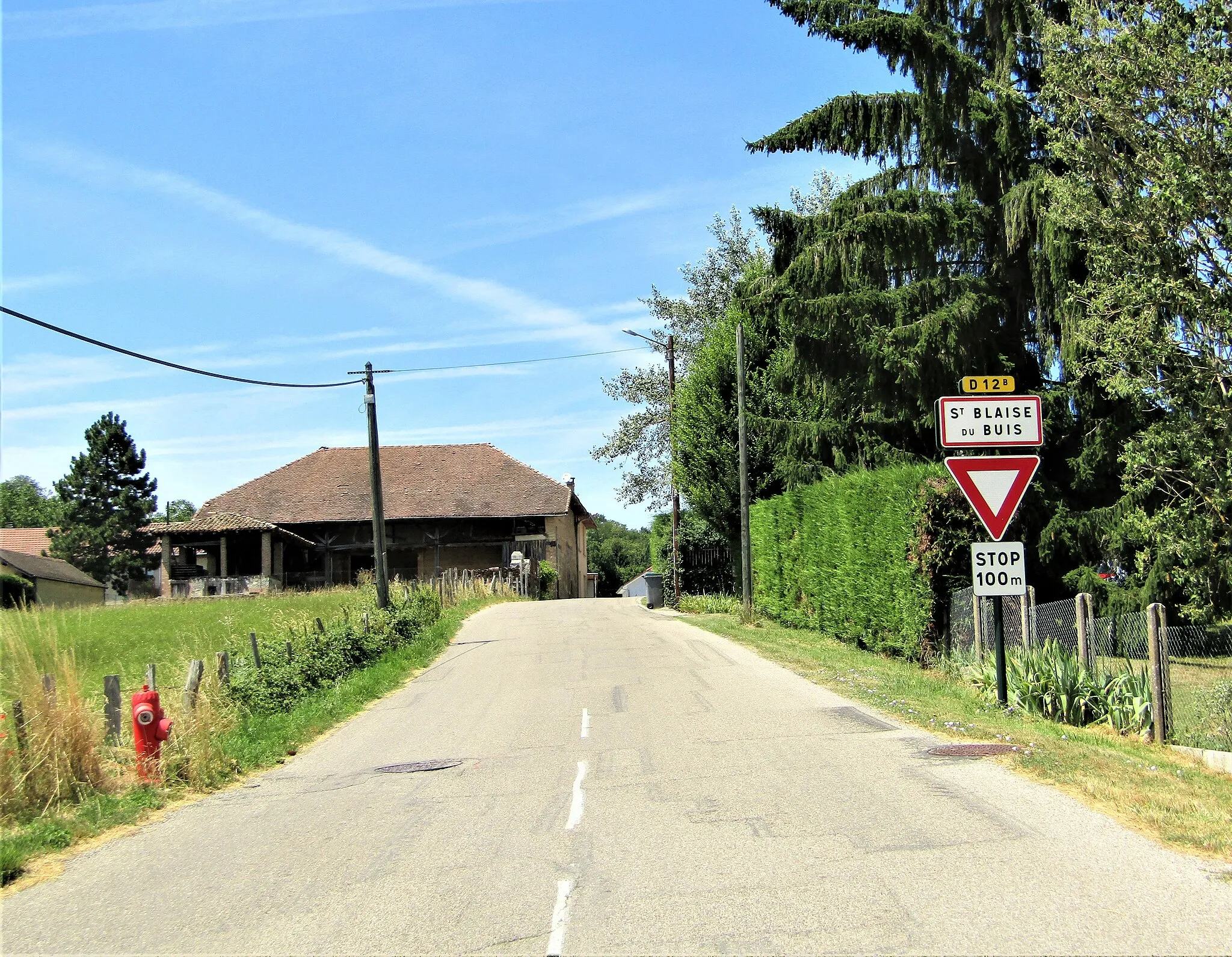 Photo showing: Entrée de Saint-Blaise du Buis en 2019