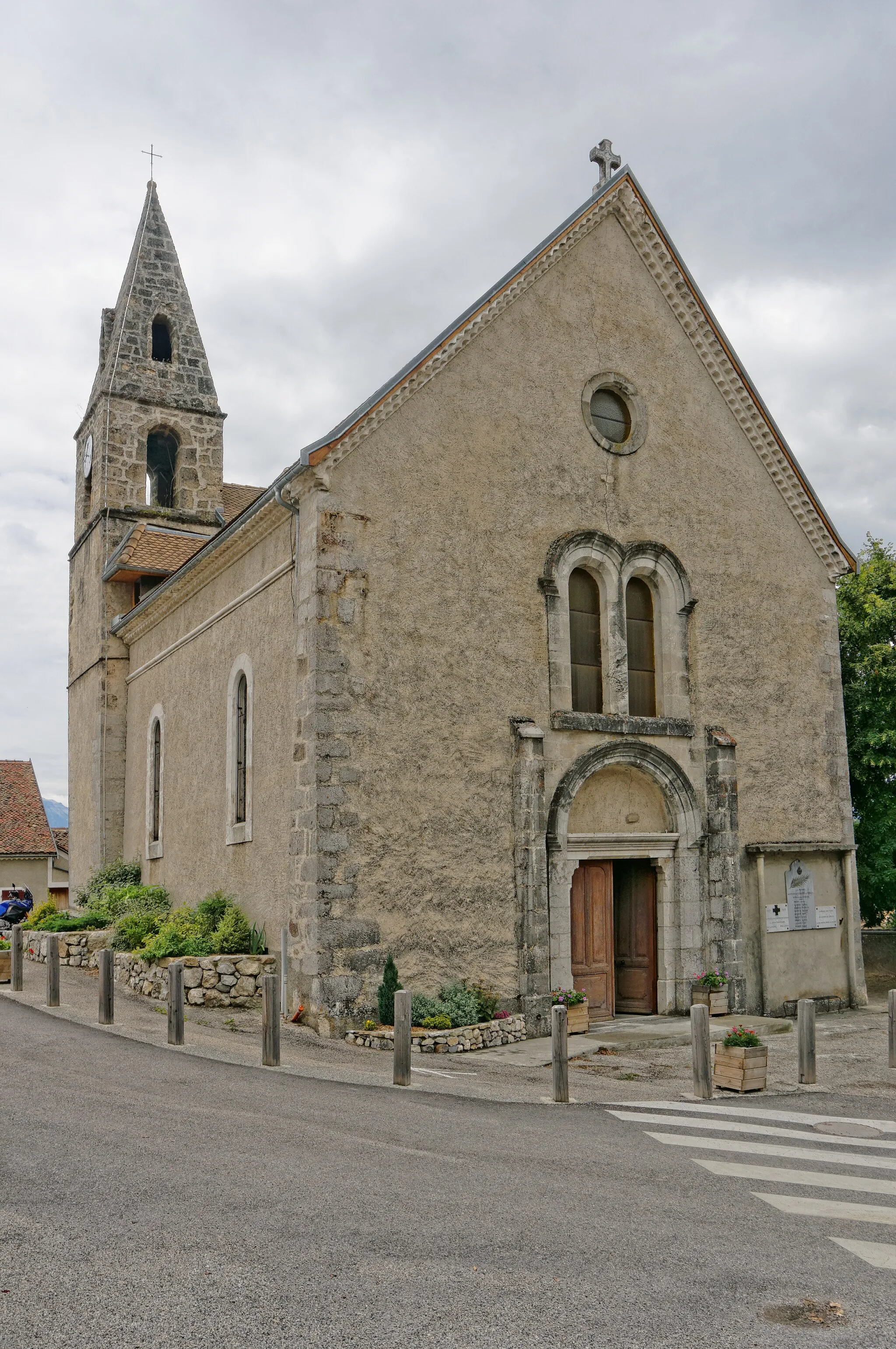 Photo showing: L'église de Saint-Martin-de-Clelles