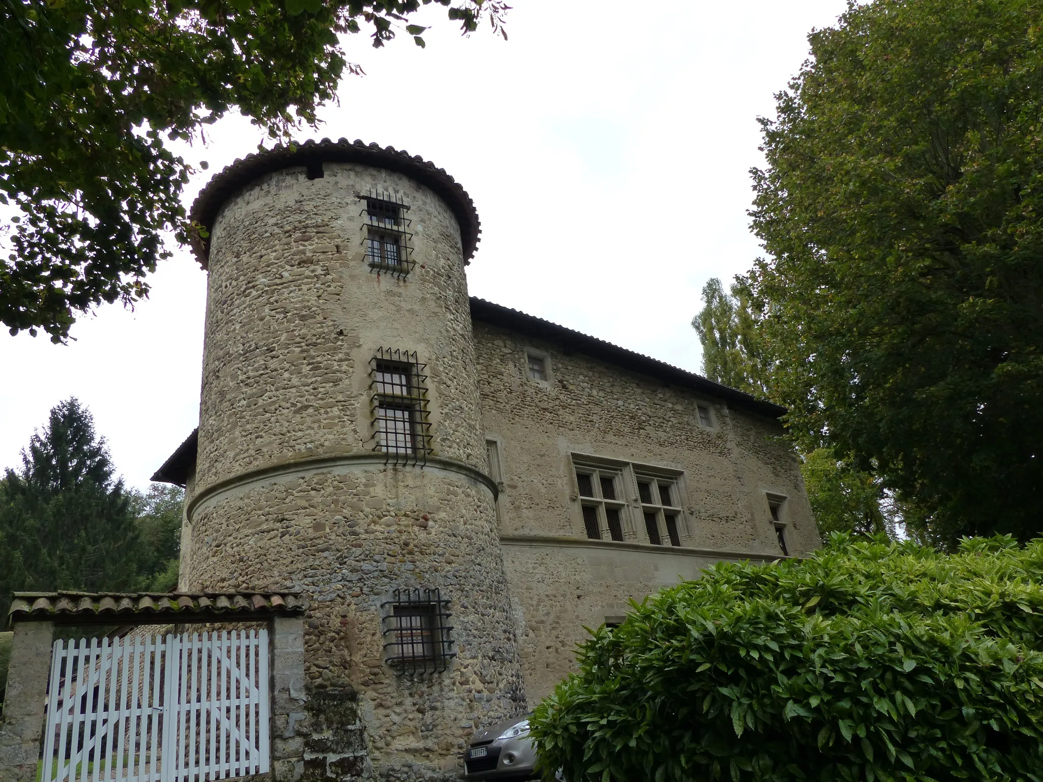 Photo showing: Château de Quincivet (Saint Vérand), maison forte du XVe siècle