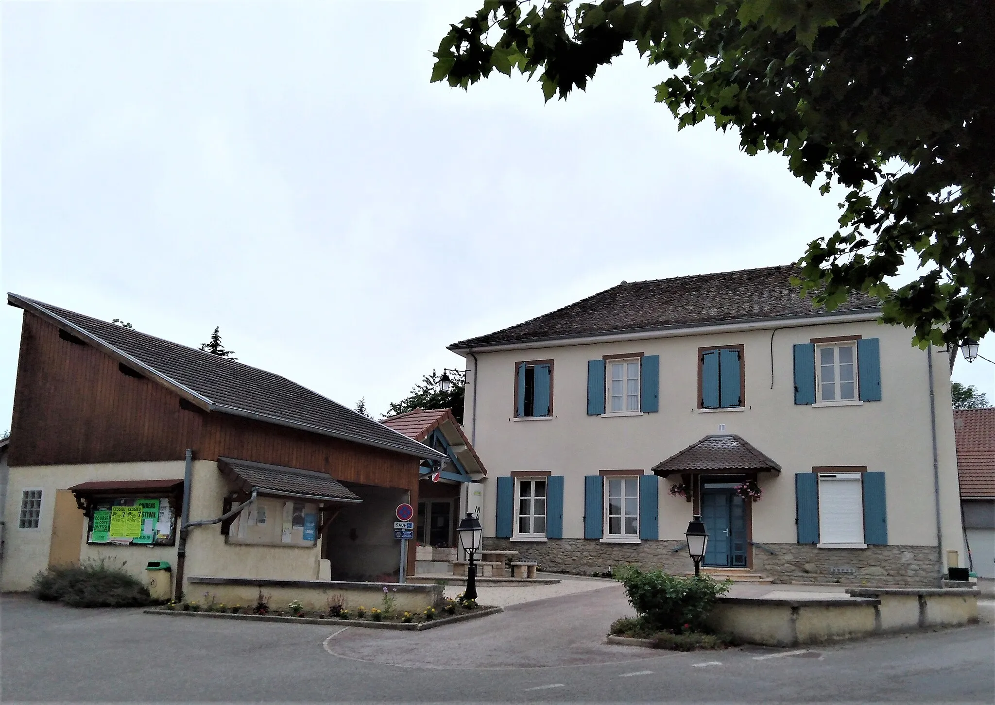 Photo showing: Mairie de Torchefelon