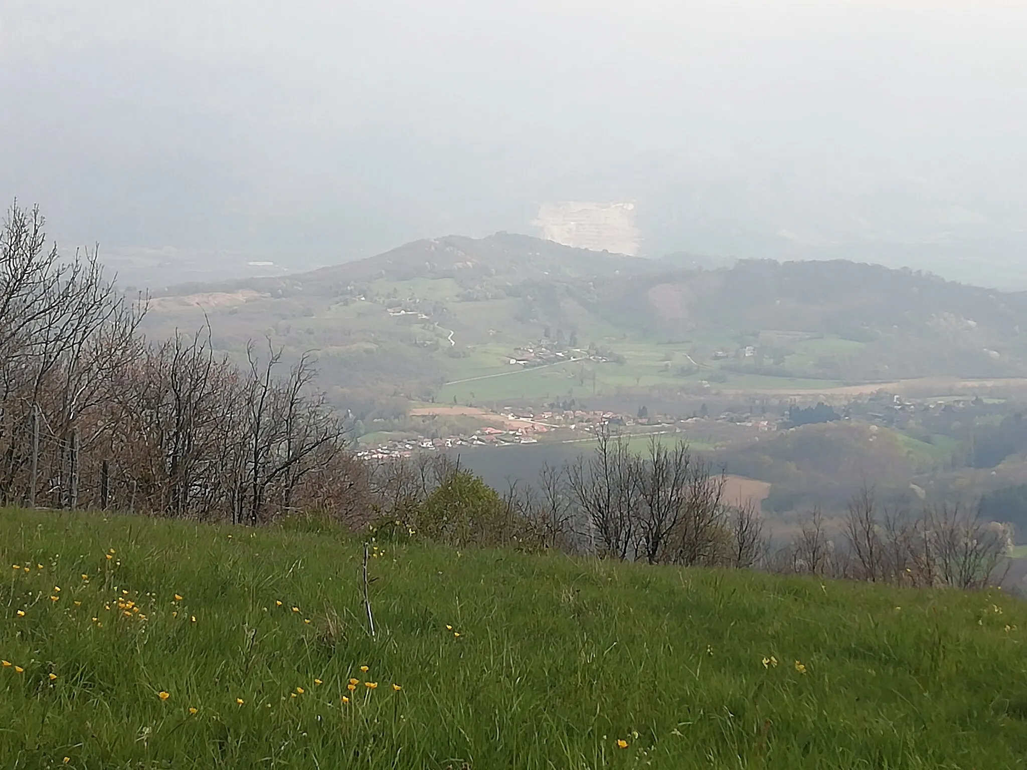 Photo showing: Circuit des "sculptures aux 4 vents". Vatilieu, Isère, AuRA, France.