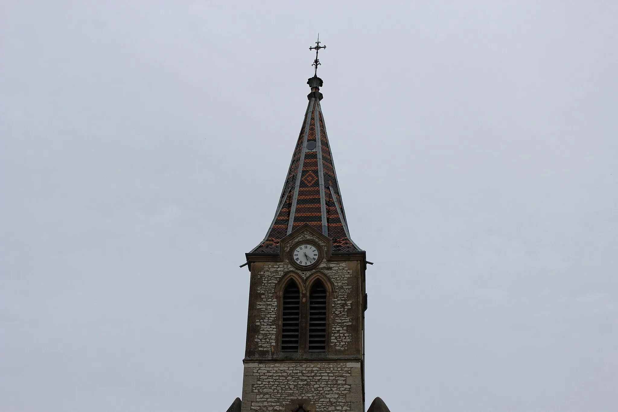 Photo showing: Clocher de l'église de Vignieu.