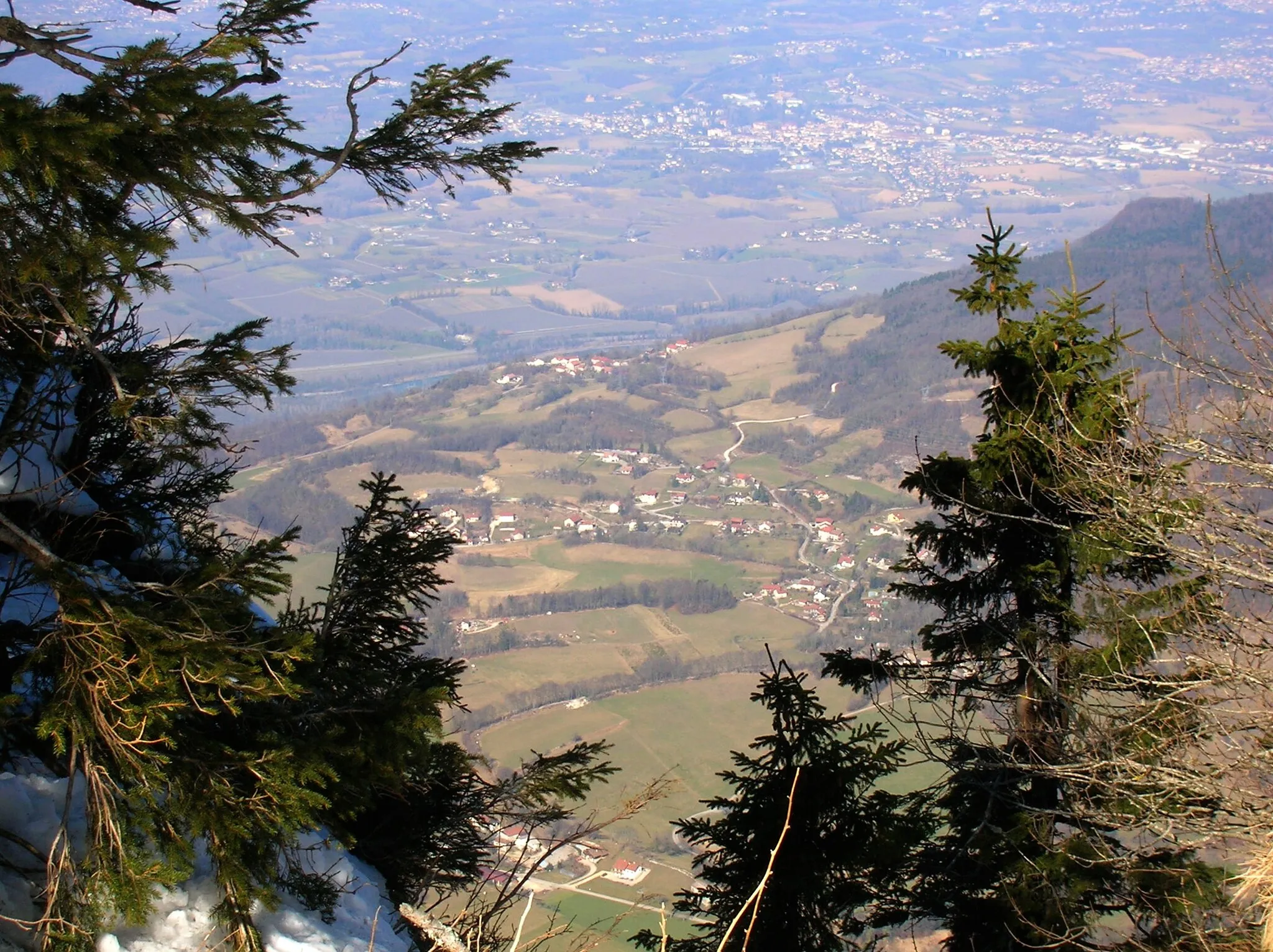 Photo showing: Panorama vu depuis La Grande Brèche (Gève, Autrans, Isère, AuRA, France). Vue sur Montaud et sur la vallée de l'Isère et le voironnais.