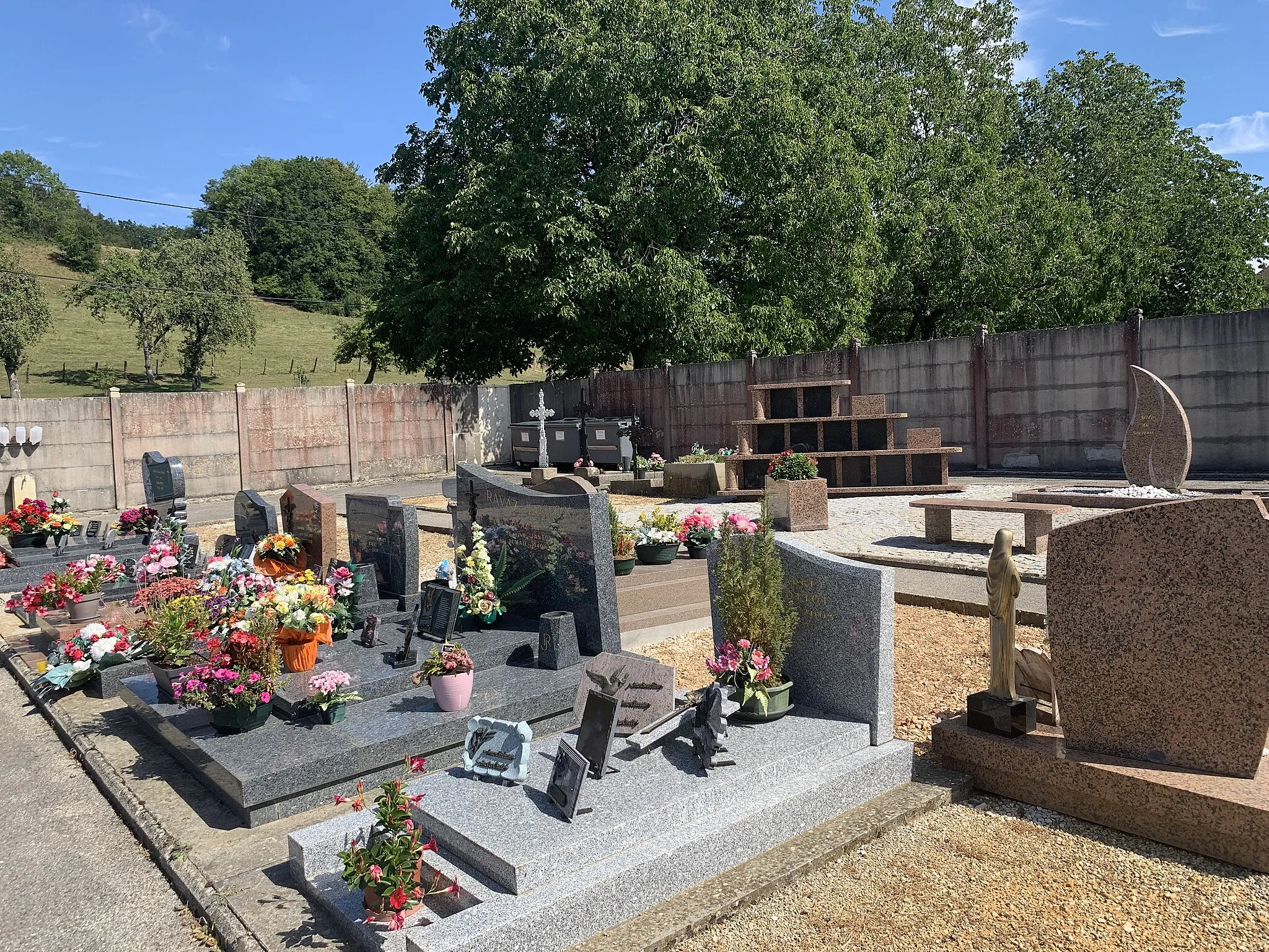 Photo showing: Cimetière d'Arandas.