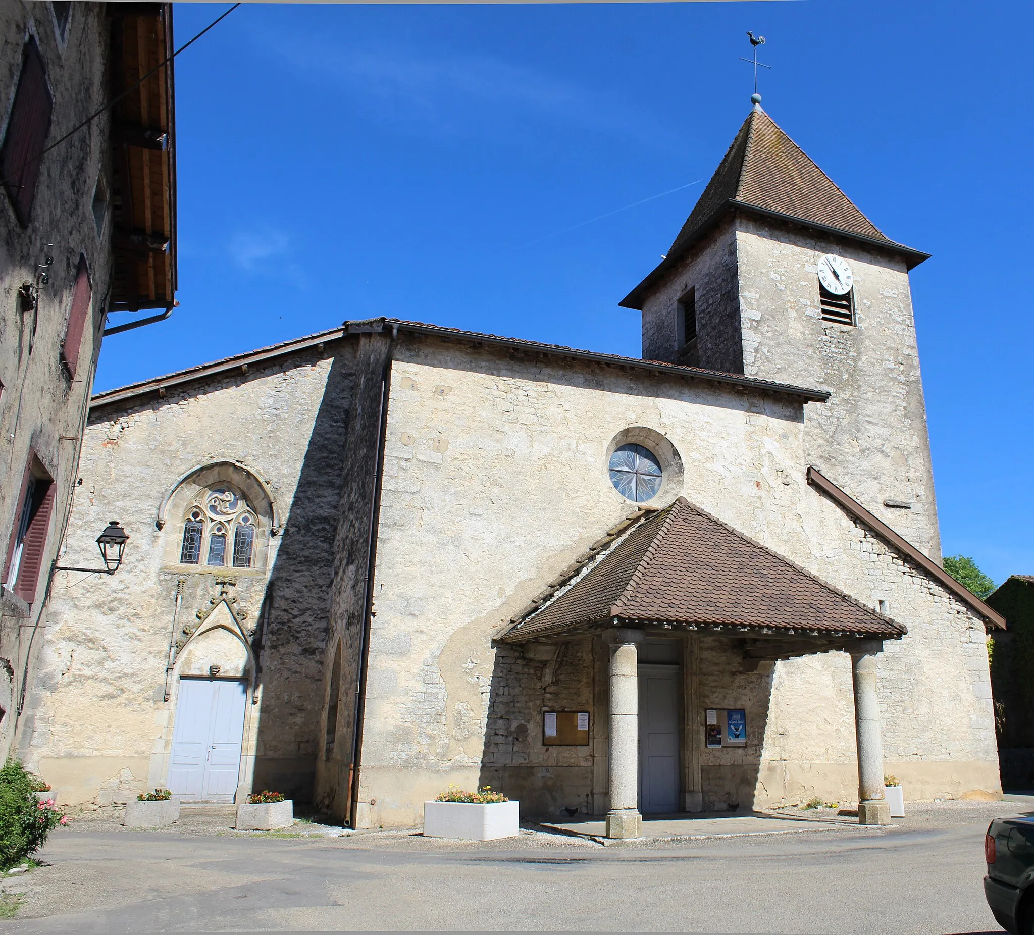 Photo showing: Église Saint-Pierre de Chavannes-sur-Suran, Nivigne-et-Suran.