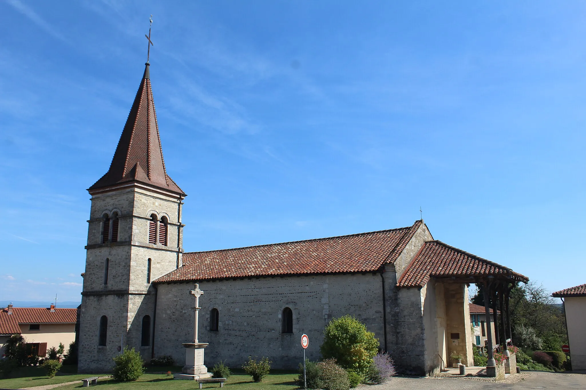 Photo showing: Église Saint-Jean-Baptiste à Chaveyriat.