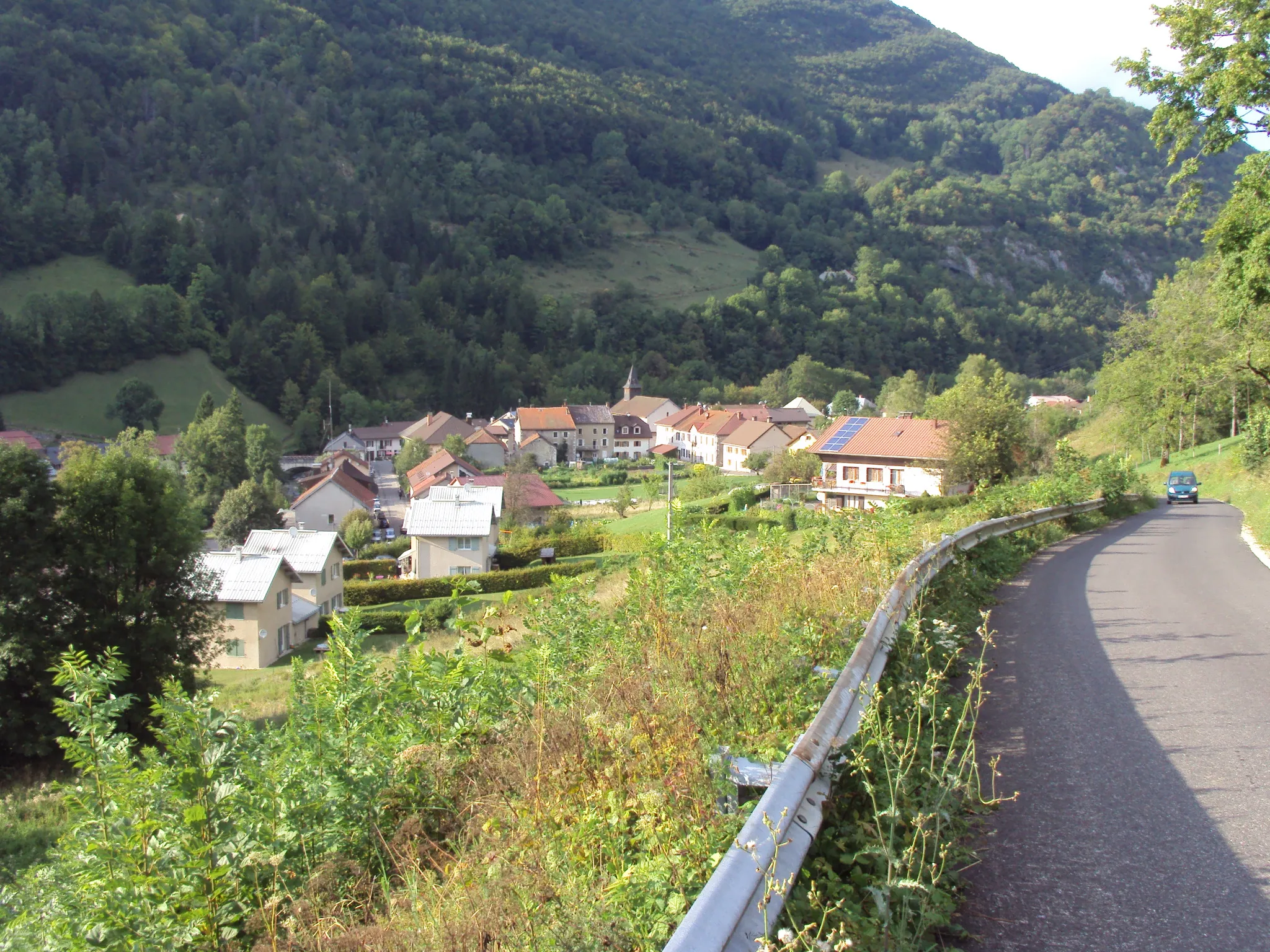 Photo showing: Village de Chézery, commune de Chézery-Forens, Ain, France.