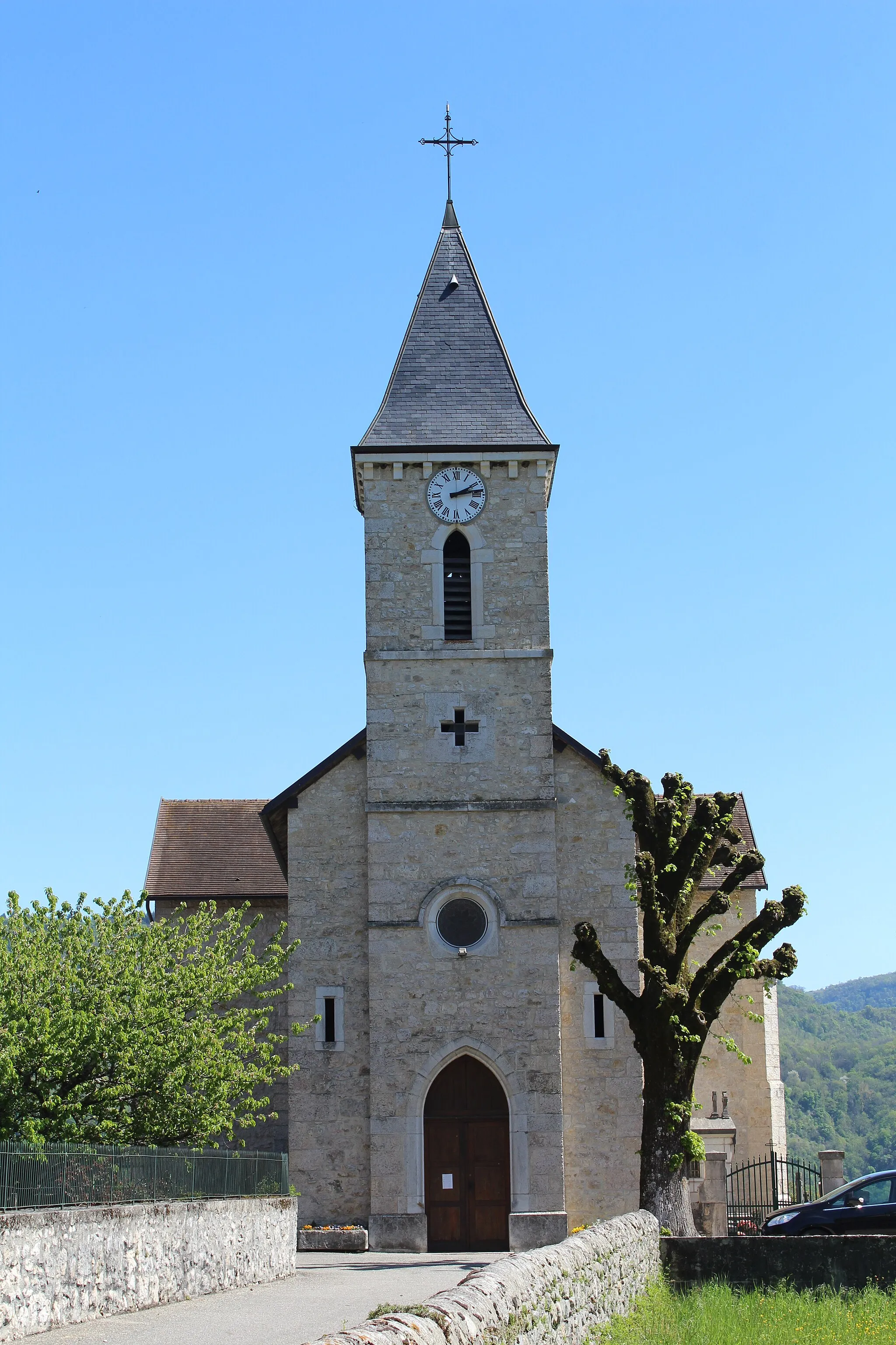 Photo showing: Église Saint-Étienne de Cressin-Rochefort.