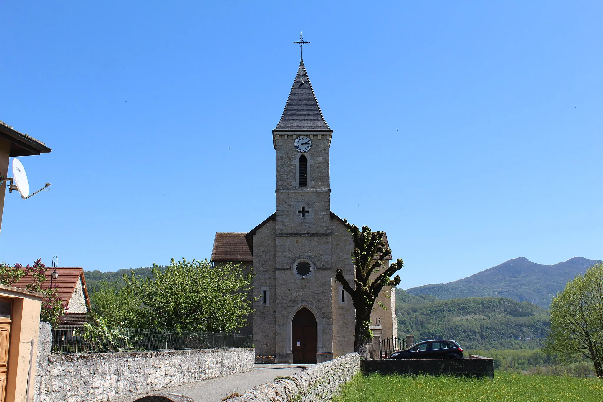 Photo showing: Église Saint-Étienne de Cressin-Rochefort.