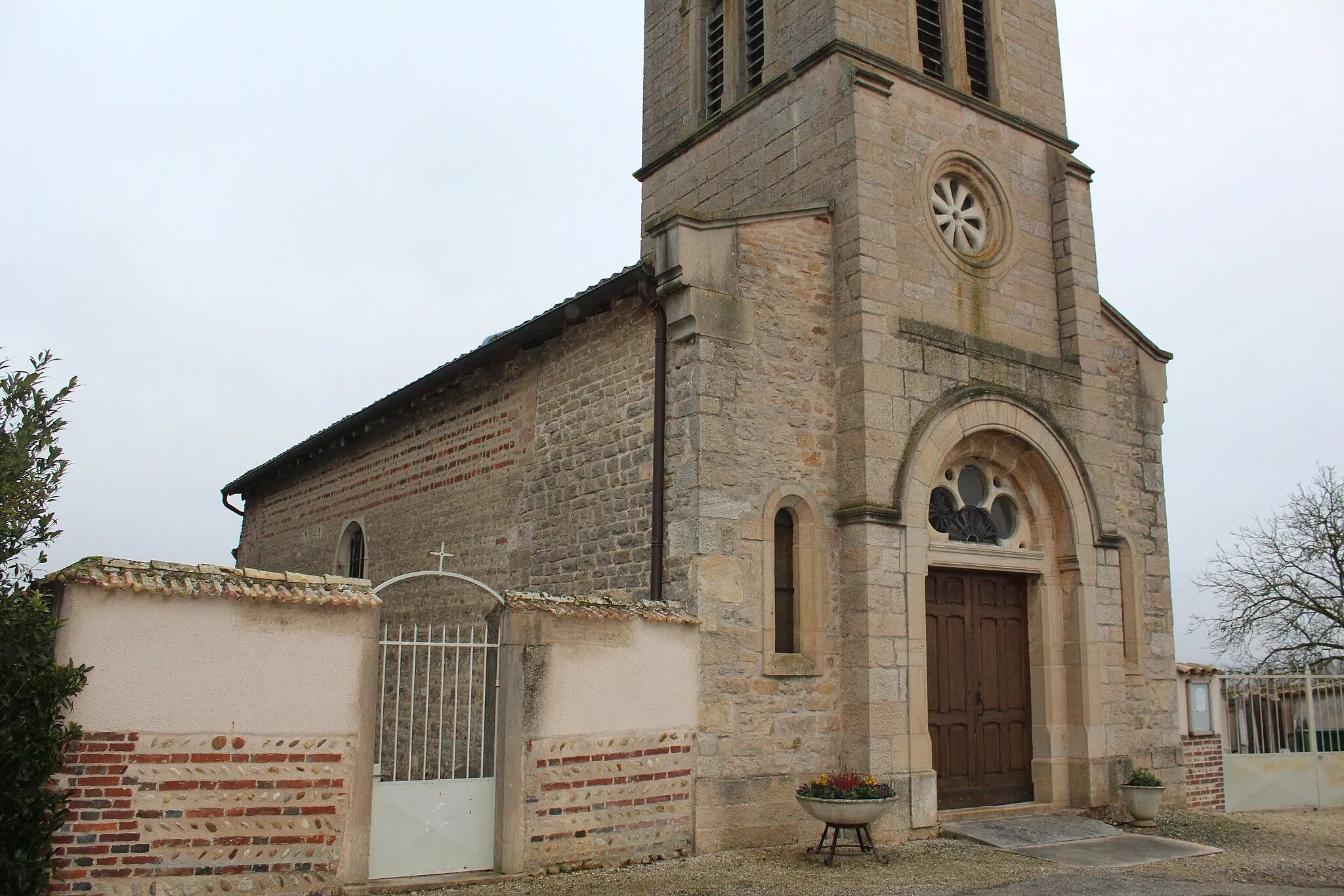 Photo showing: Église Saint-Georges à Dompierre-sur-Chalaronne.