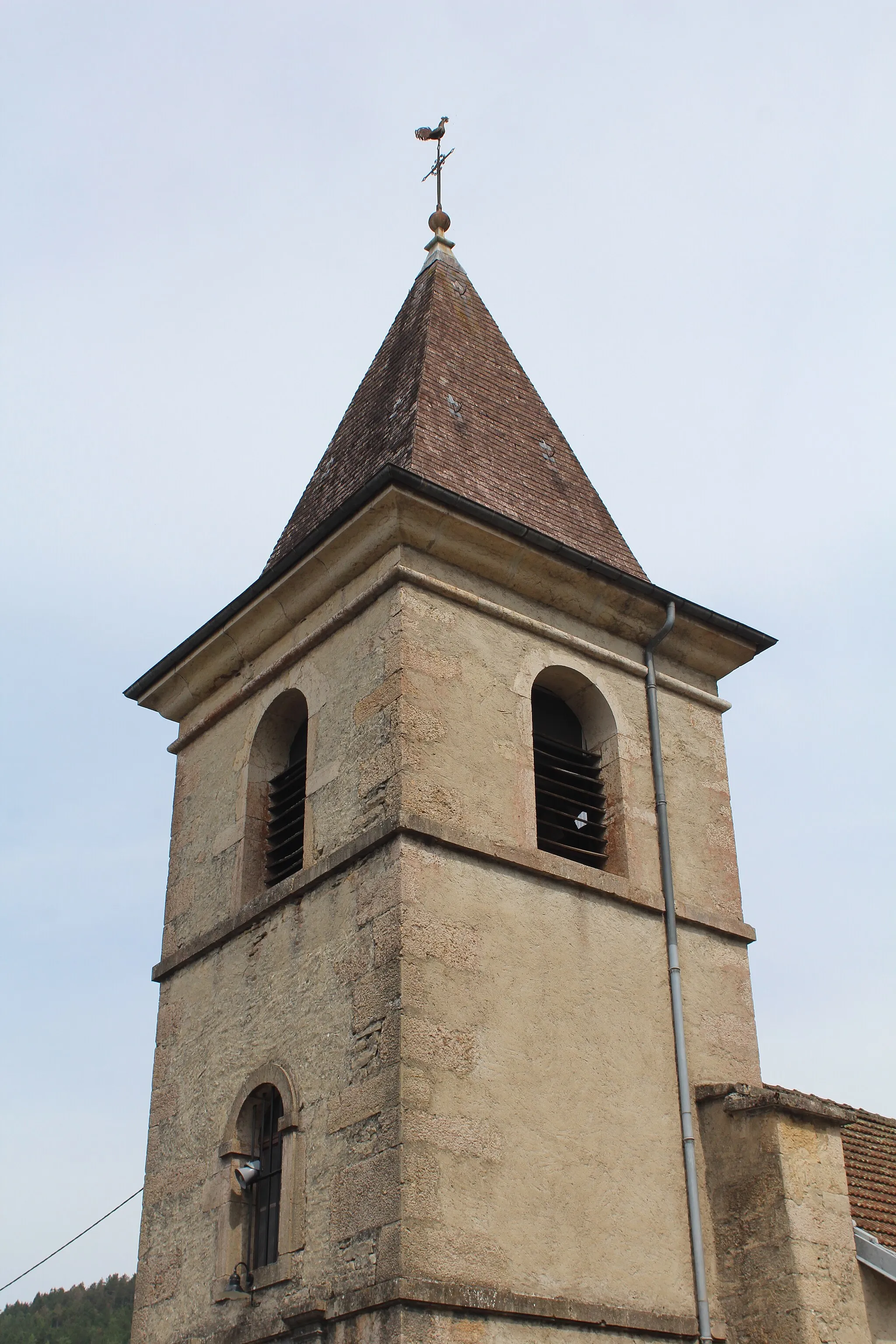 Photo showing: Église Saint-Jean-Baptiste de Géovreissiat.